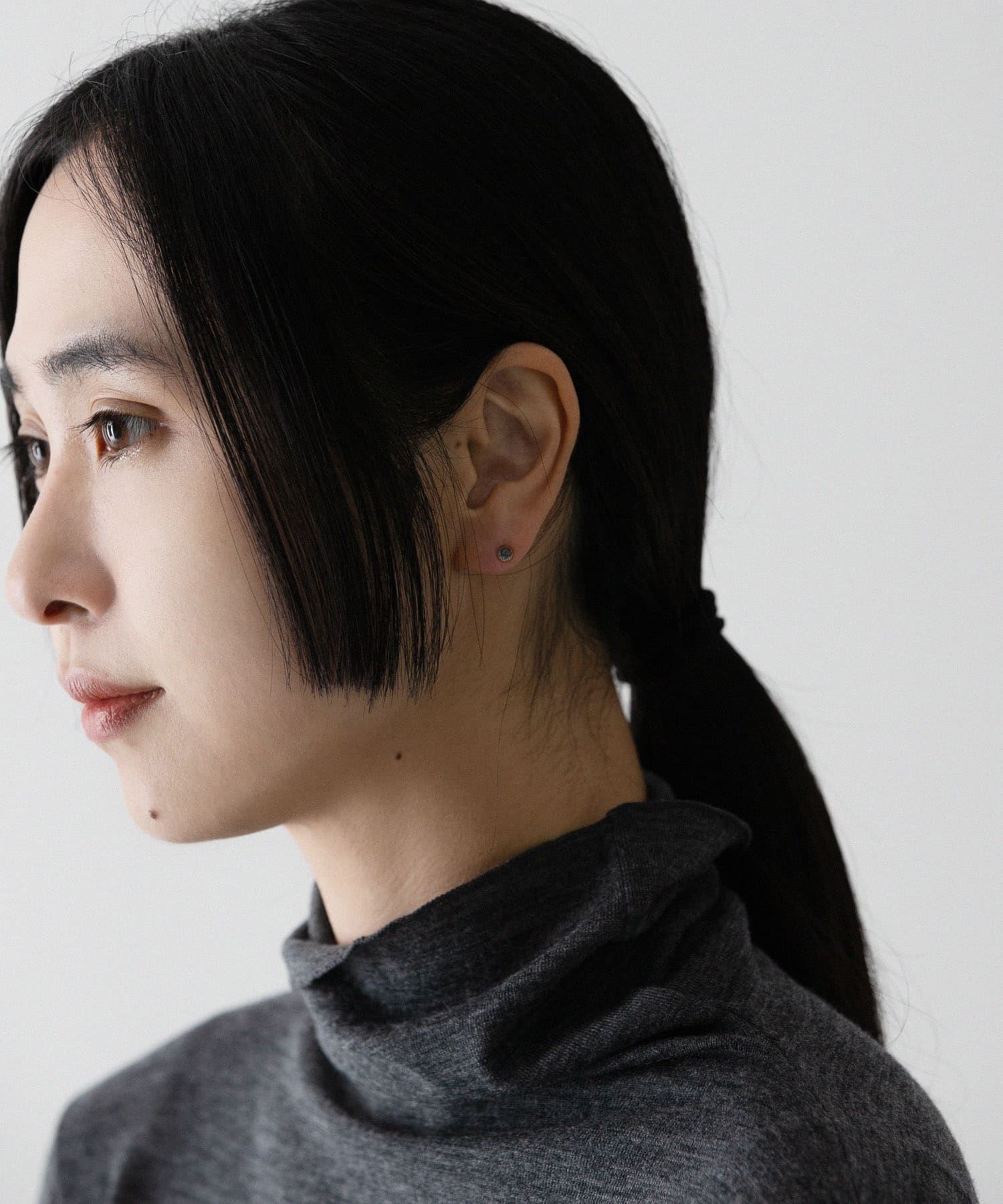 ff by decor urban research　ストーンピアス ブルーロンドン -