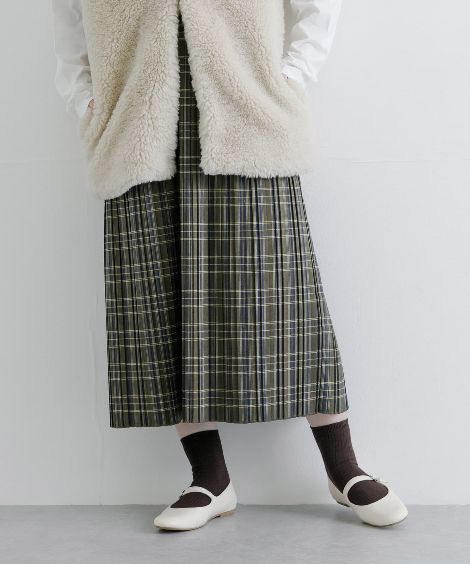 『UR TECH』リブソックス BROWN 22-24