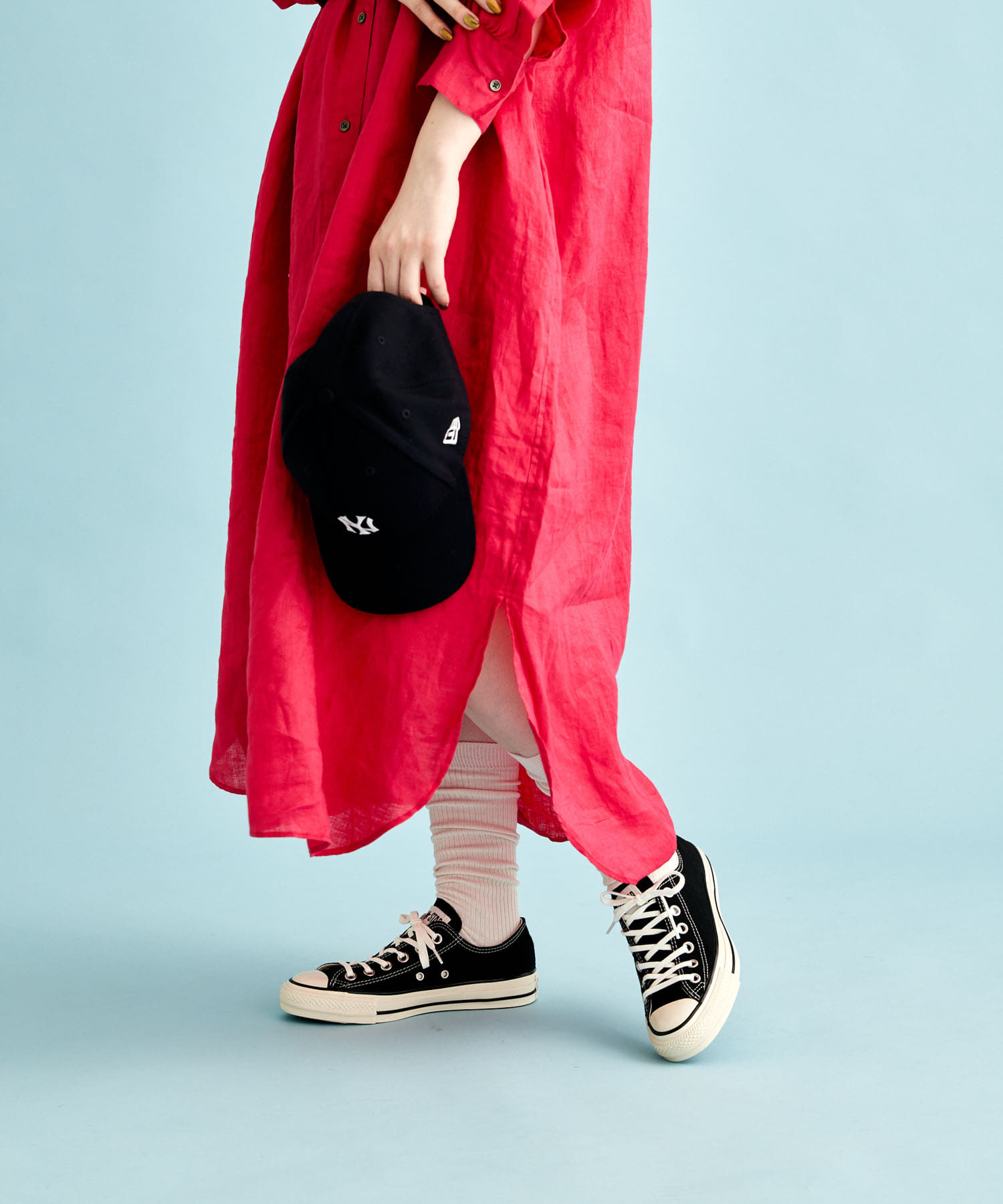 OFF WHITE