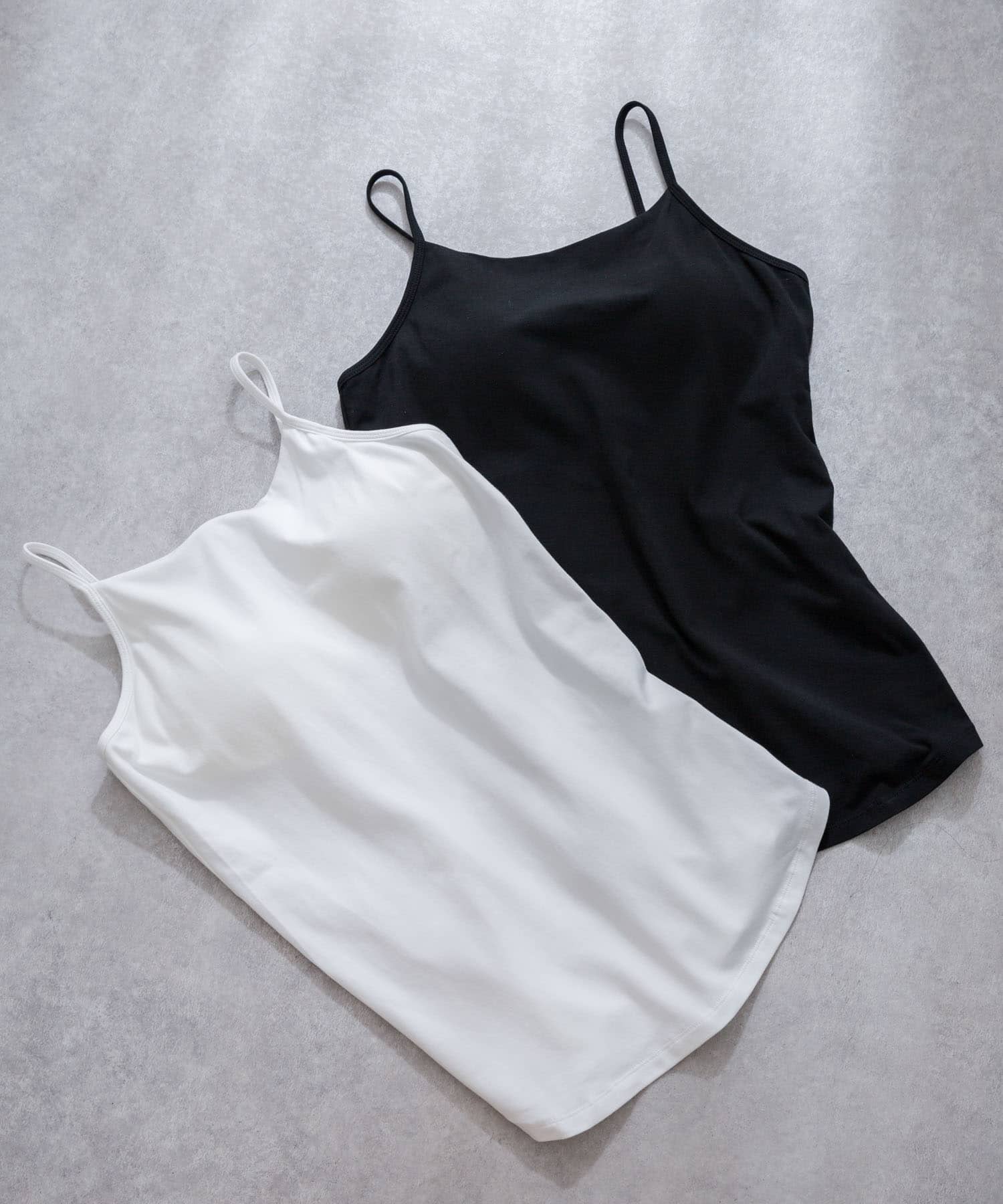 『UR TECH』カップ付きキャミソール WHITE S