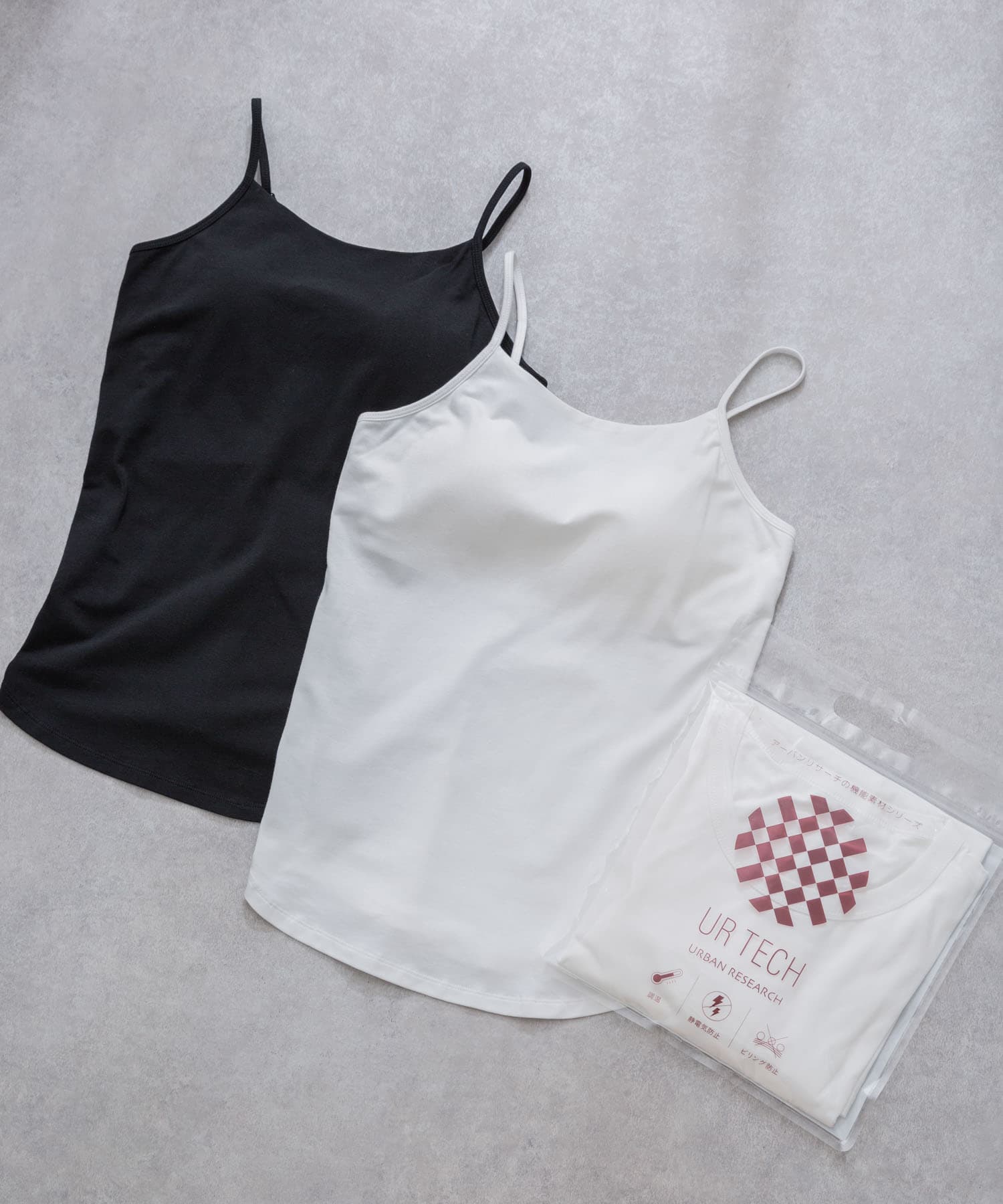 『UR TECH』カップ付きキャミソール WHITE S