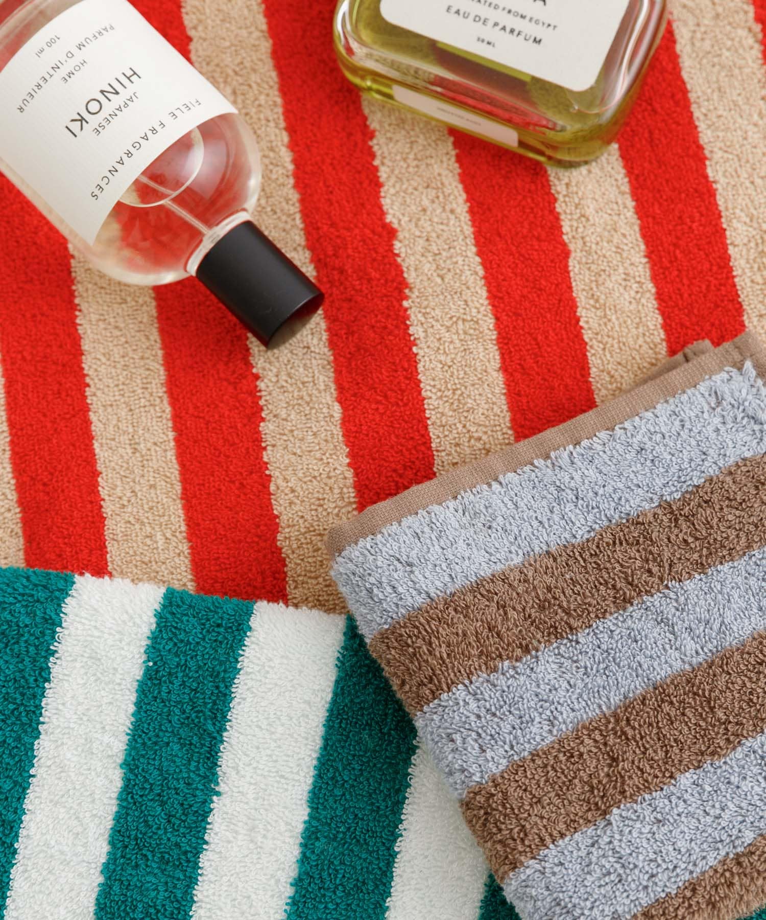 『UR TECH』ストライプハンドタオル OFF×GRN 25×25