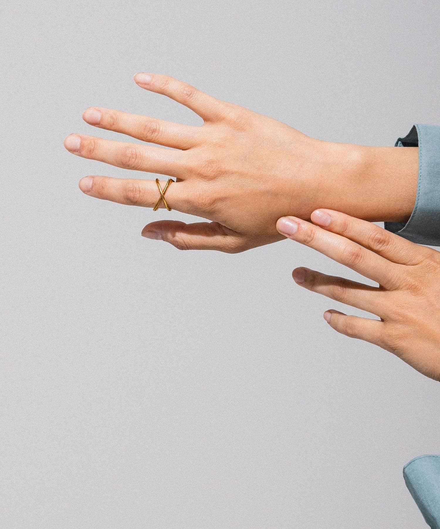 decor『デコール』　Line curve ring Gold -