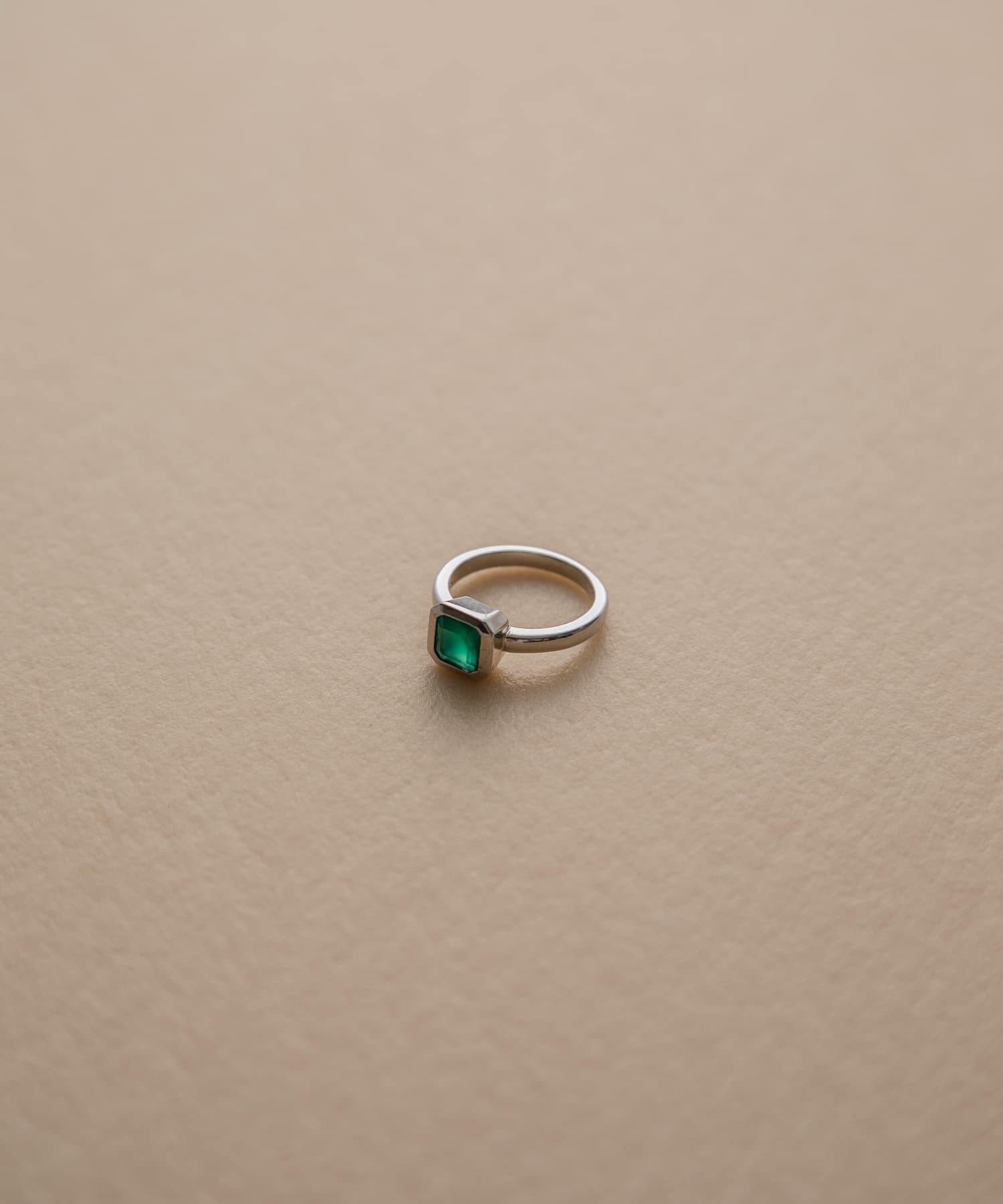 decor『デコール』　石のリング グリーンオニキス