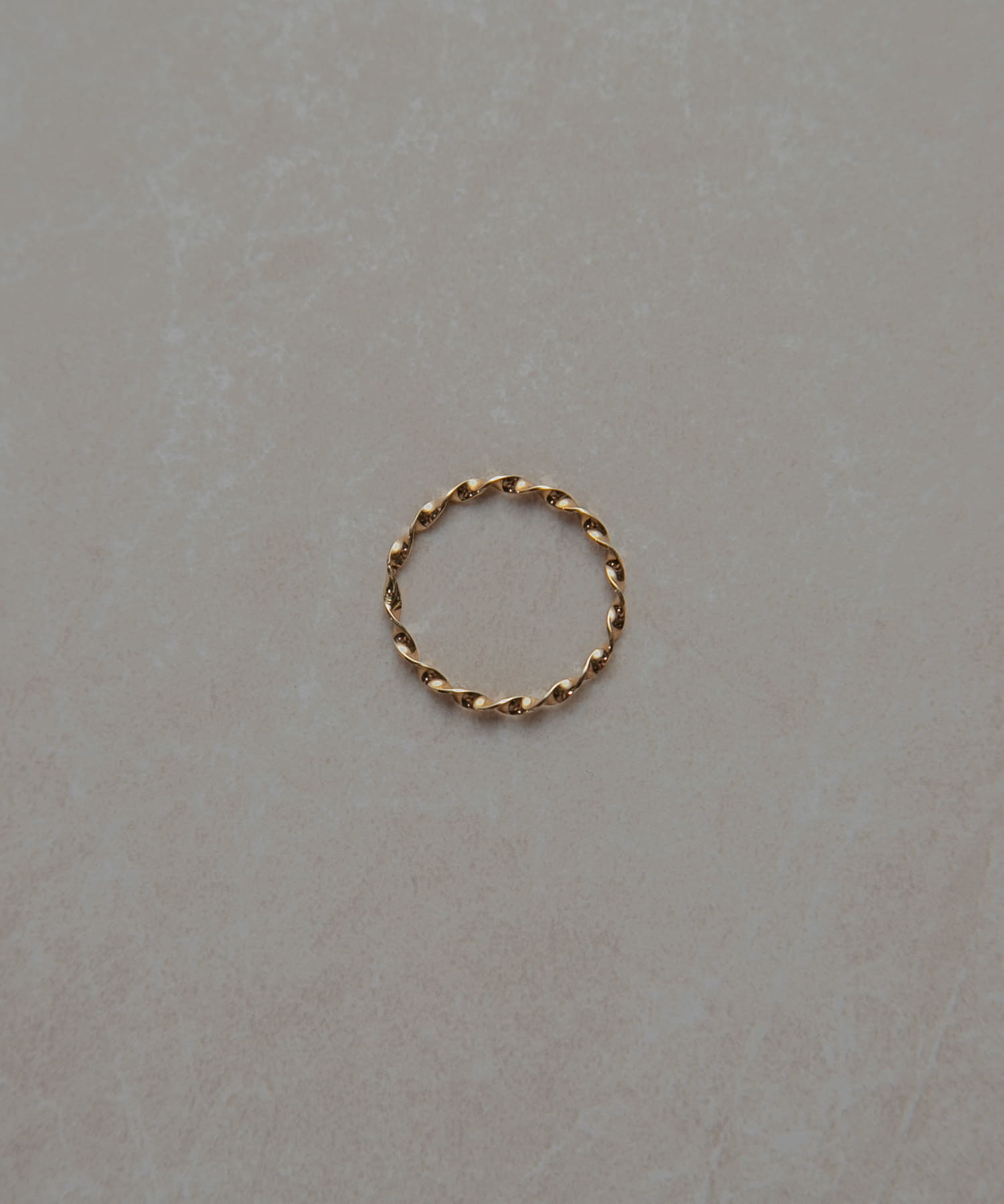 ff by decor urban research　ツイストリング GOLD 3