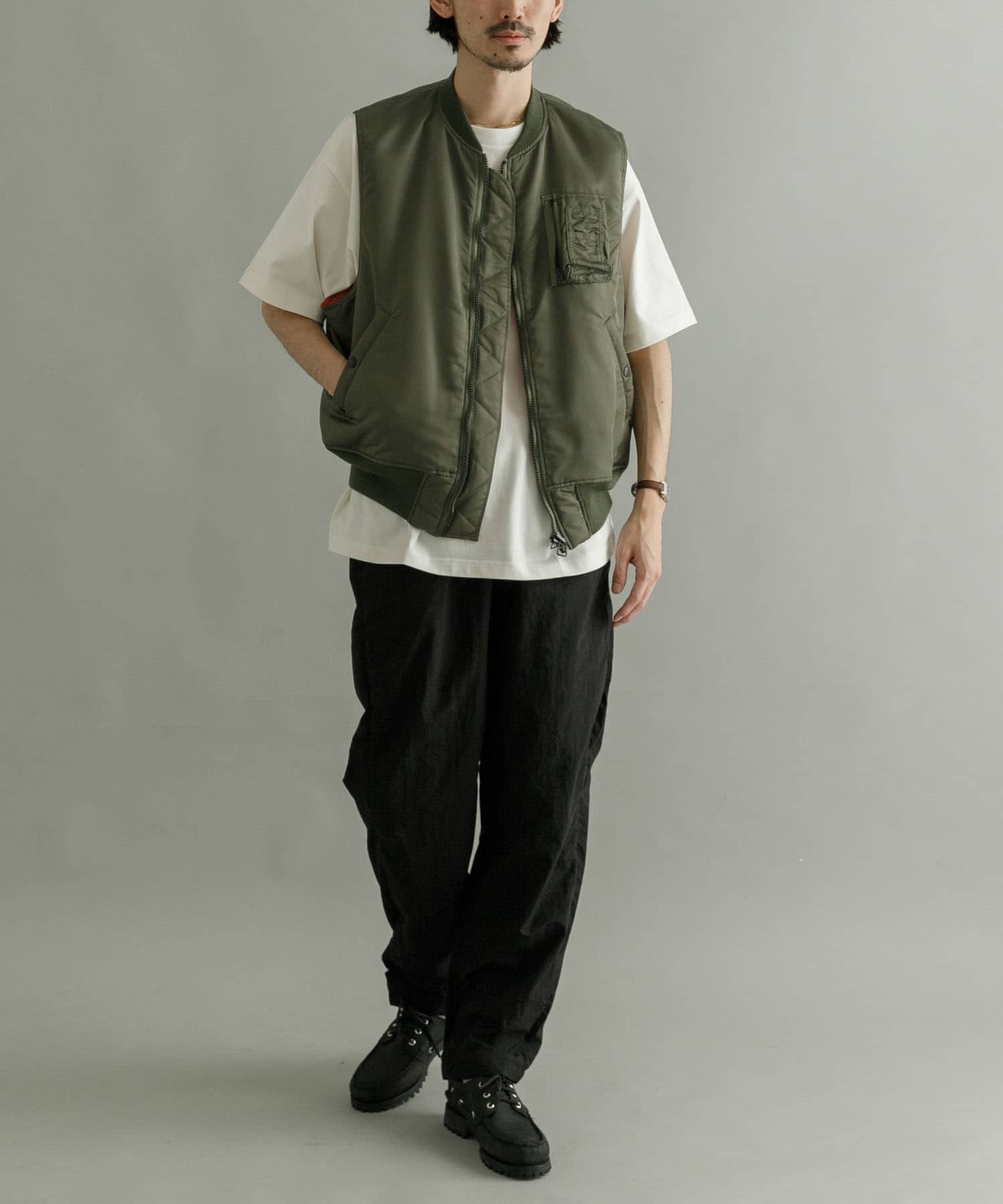【極美品】NEXUSVII.×アーバンリサーチMA-1リバーシブルダウンベスト黒 別注』NEXUSVII.×URBAN RESEARCH MA-1 VEST(M OLIVE): アウター