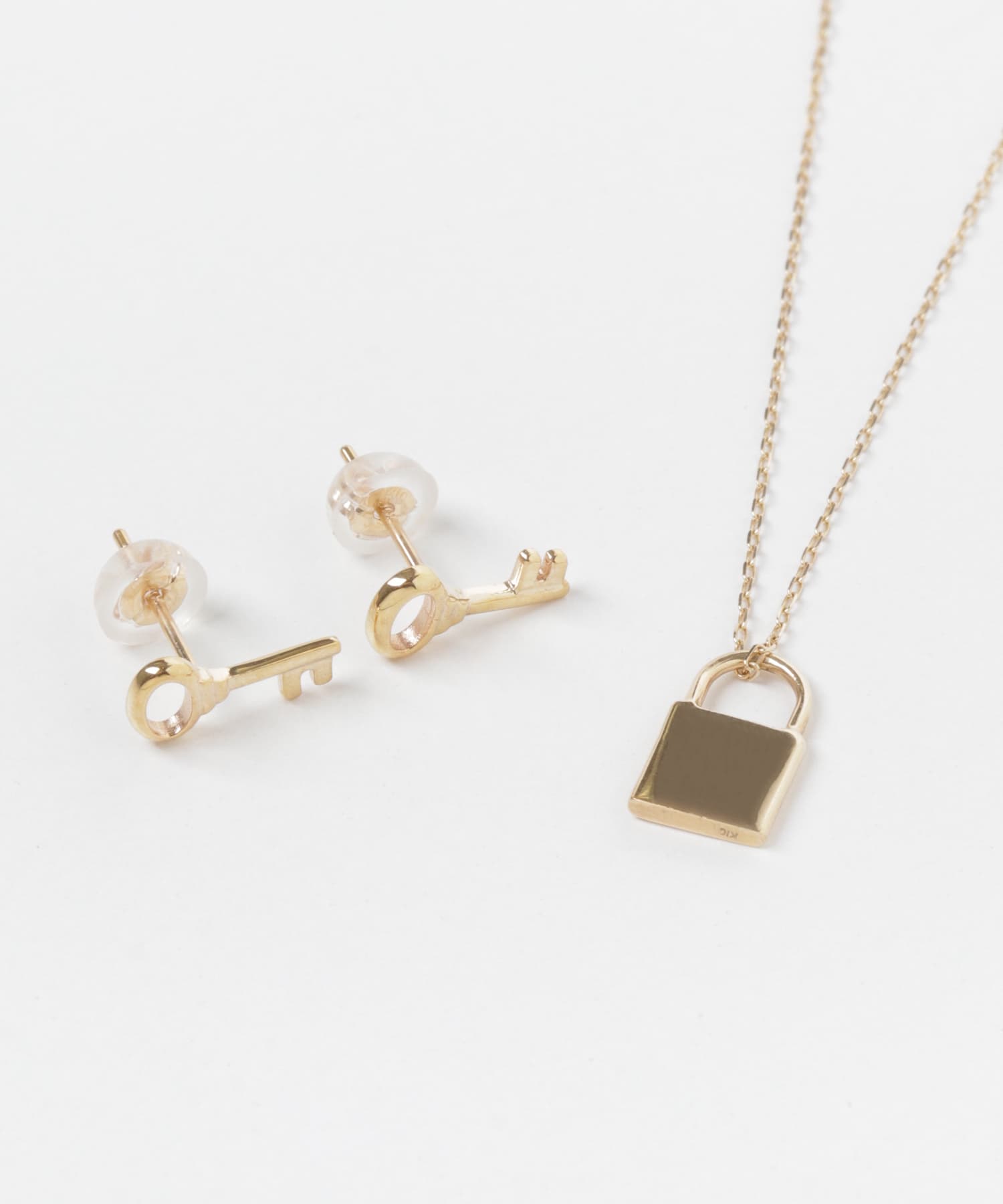 ff by decor urban research　キーネックレスピアス セット