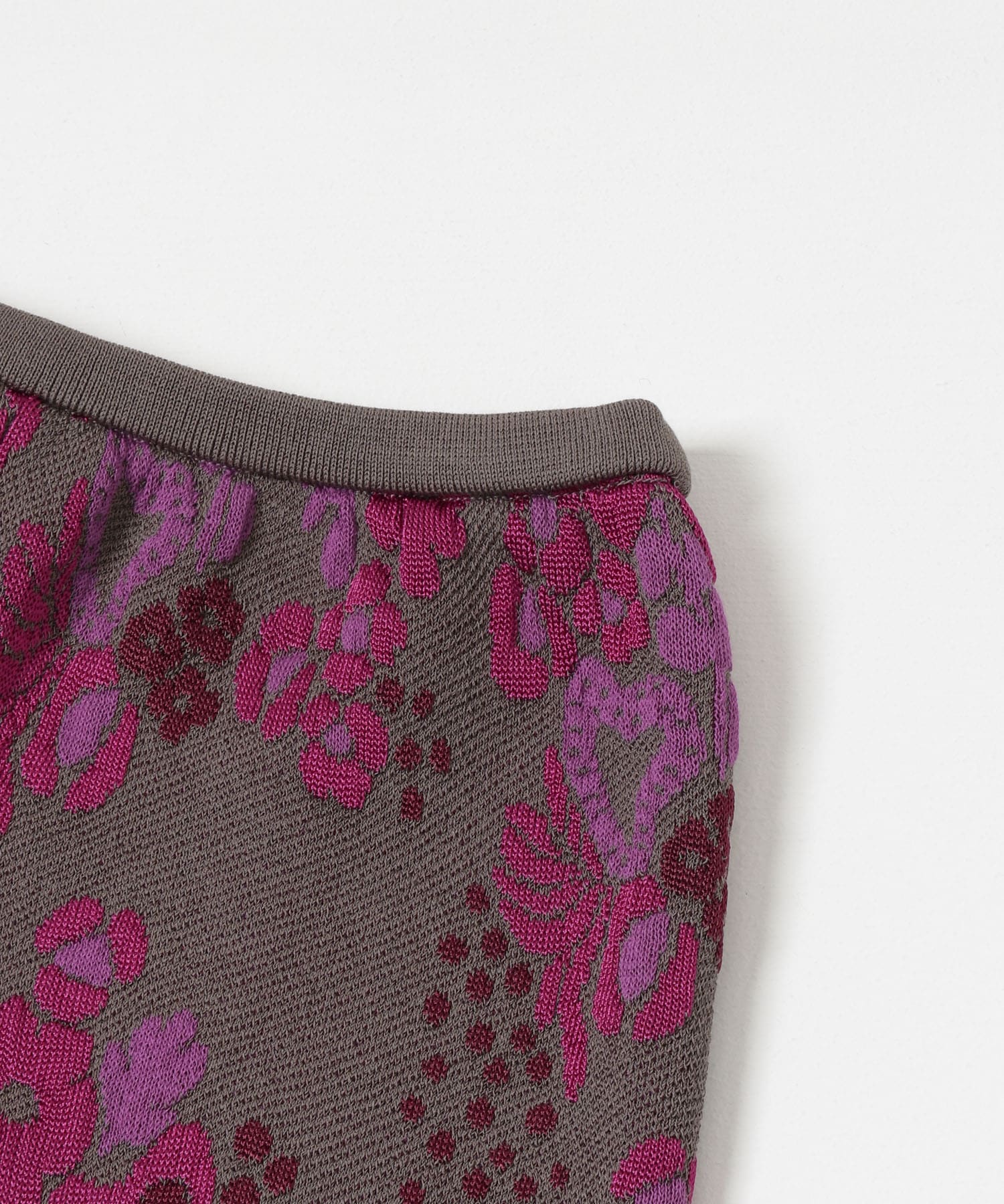TAN　AQUATIC PLANT PANTS GRAY FREE