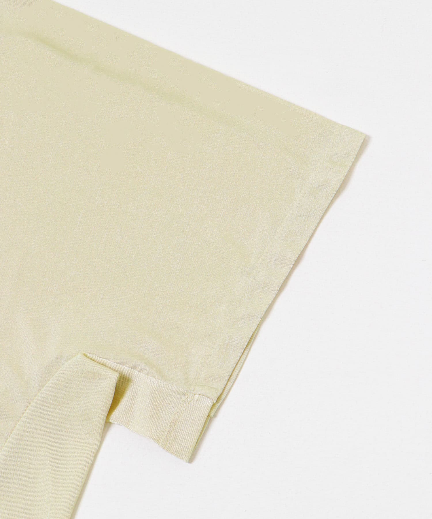 L beige