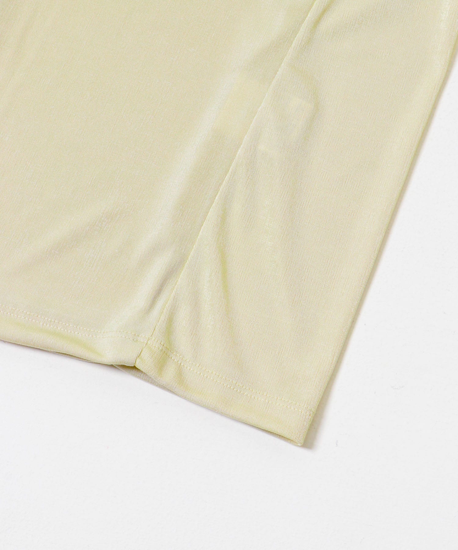 L beige
