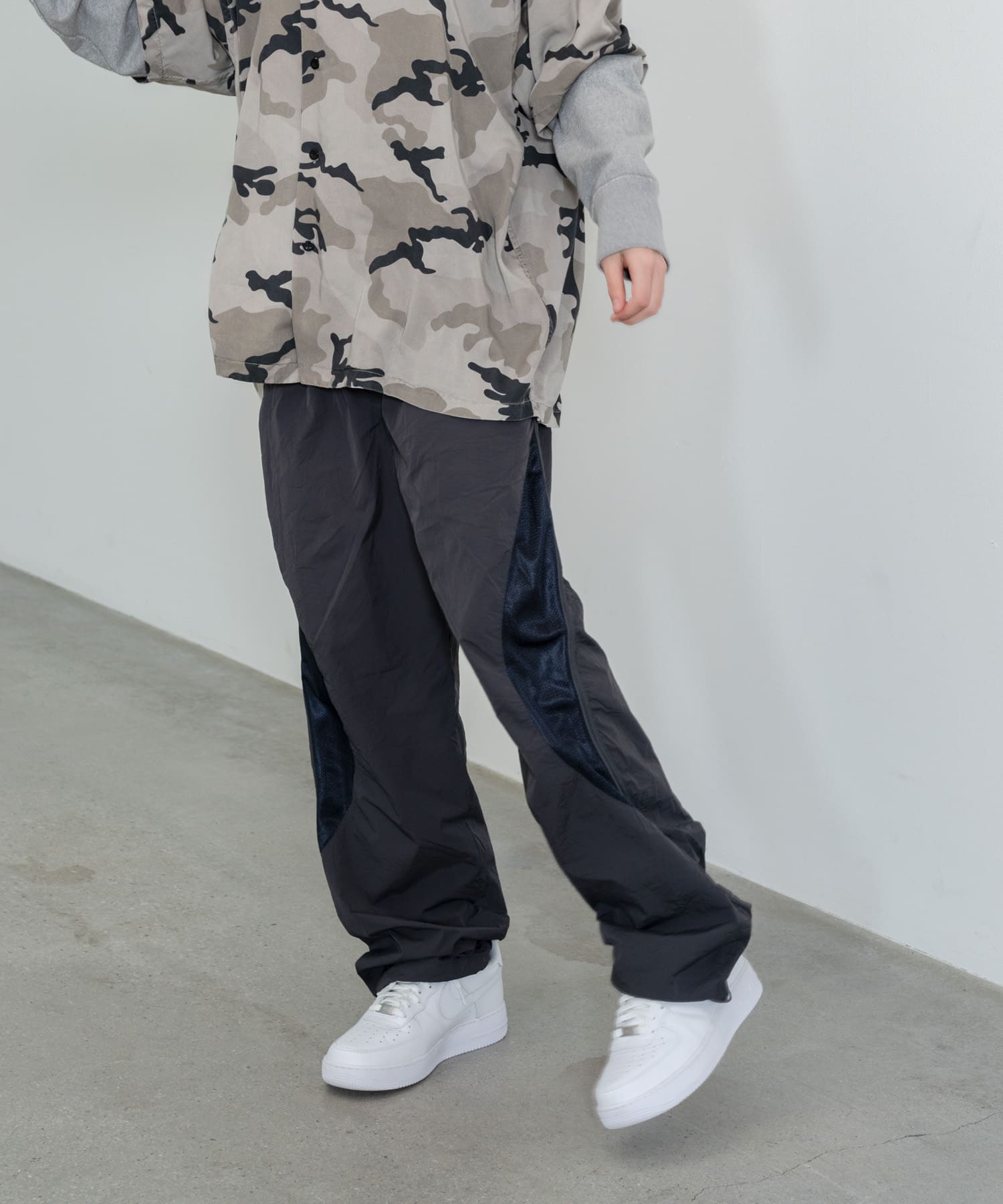 dDdDdDd　NYLON SIDE MESH PANTS