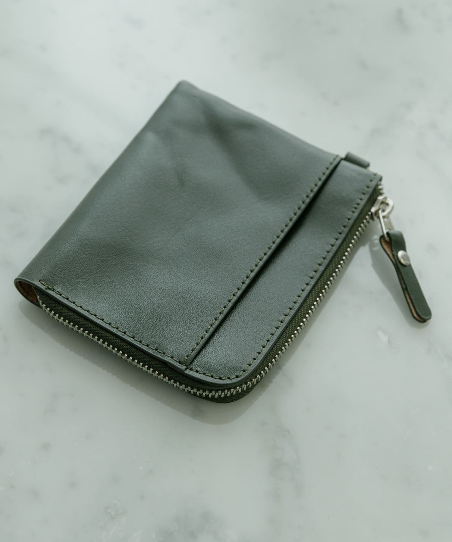 URBAN RESEARCH iD　italianleather zipwallet GREEN FREE