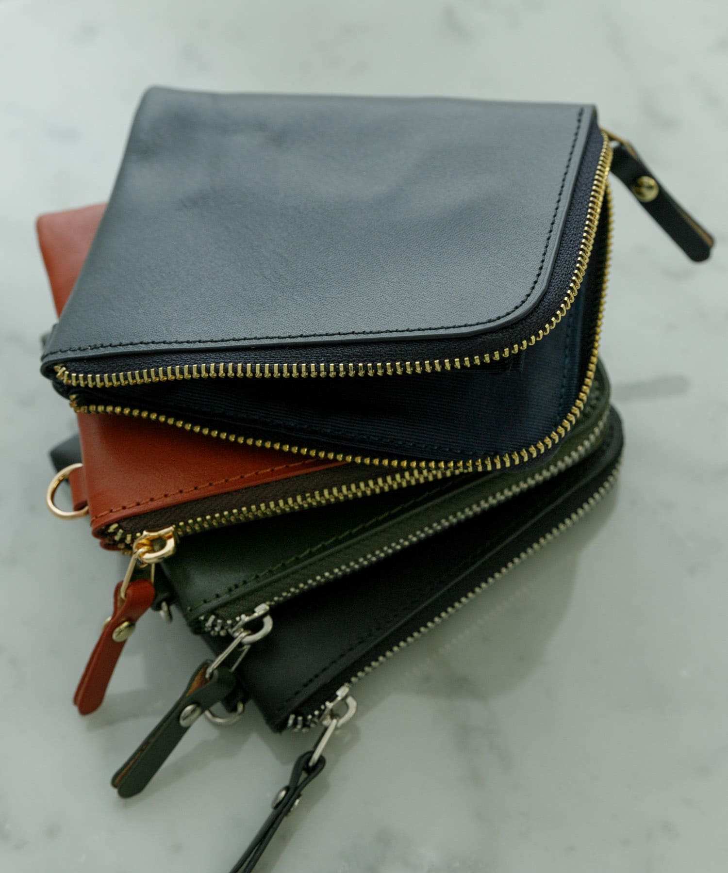 URBAN RESEARCH iD　italianleather zipwallet BLACK FREE