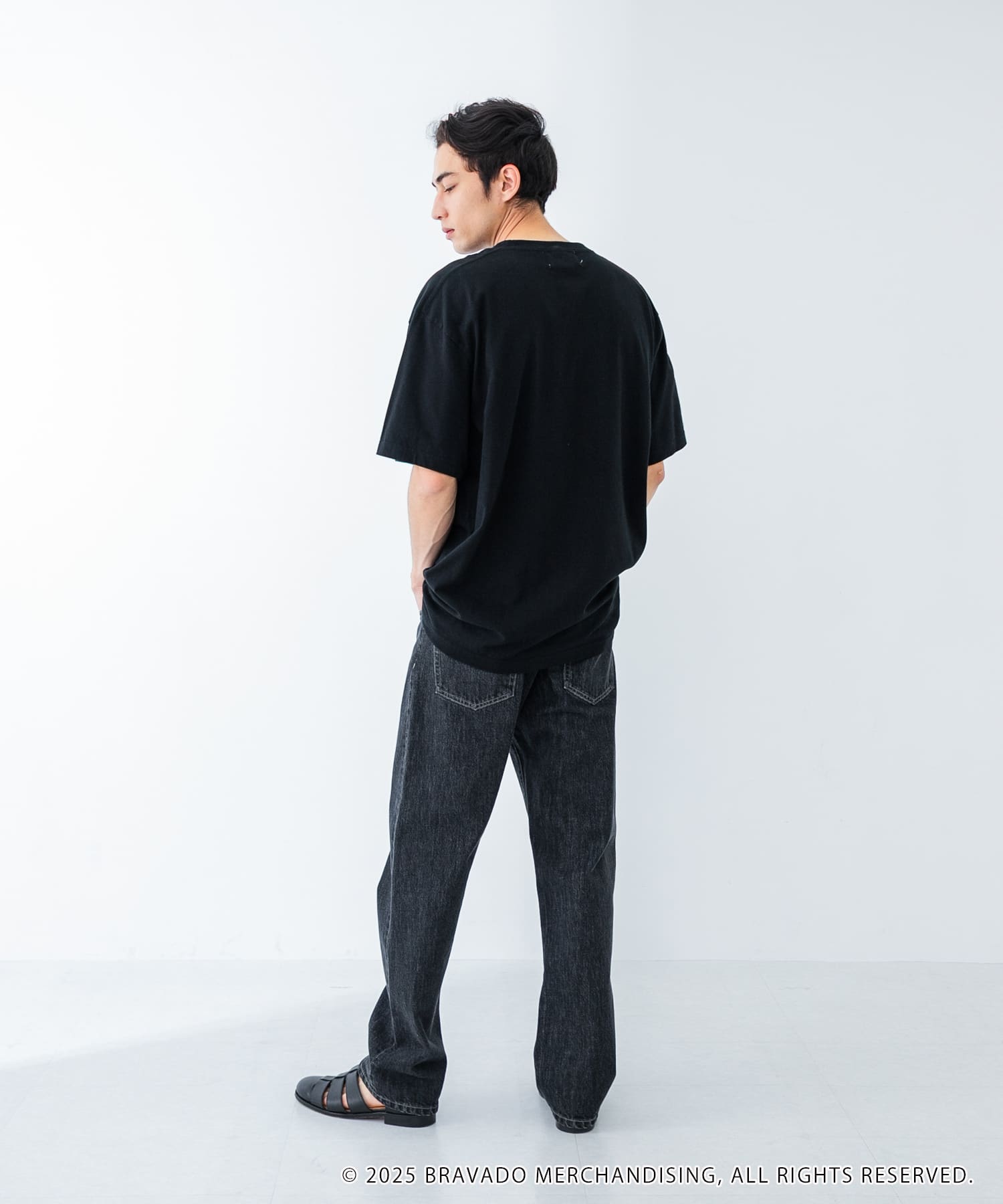 ブラック