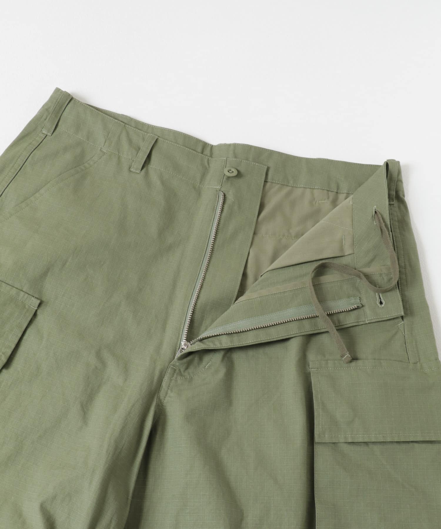 URBAN RESEARCH iD　コットンリップストップカーゴパンツ KHAKI M