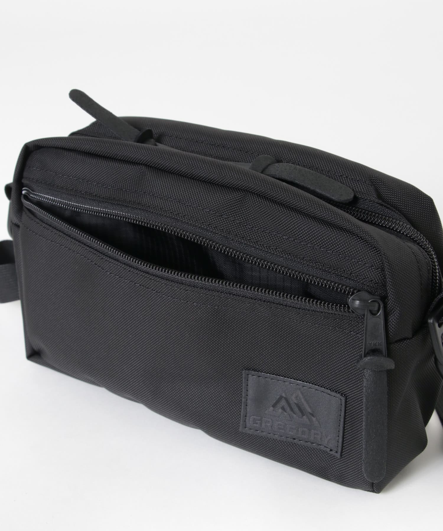 GREGORY　パデッドショルダーポーチM BLACK -