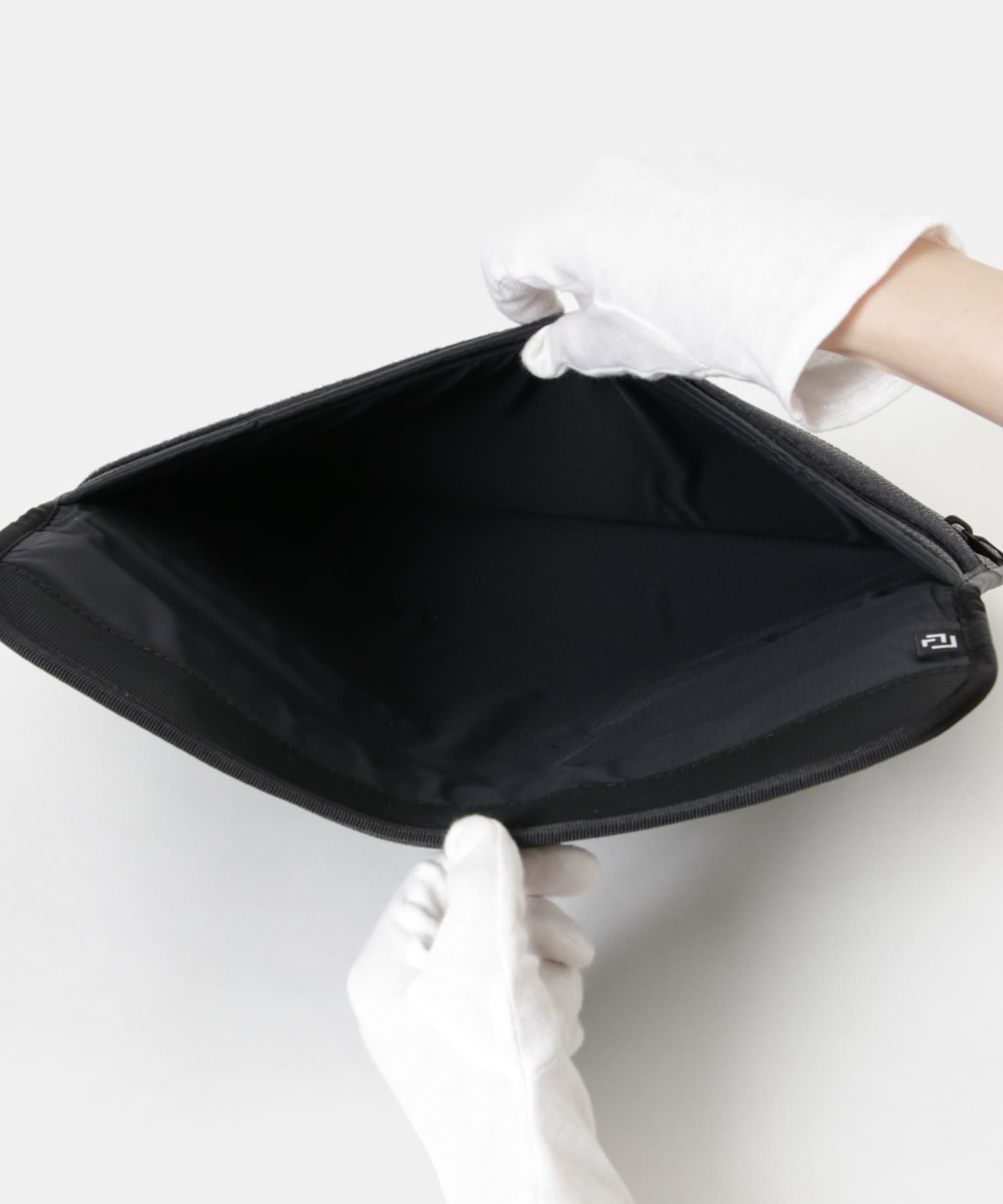 RAMIDUS　FLAP LAPTOP CASE BLACK FREE