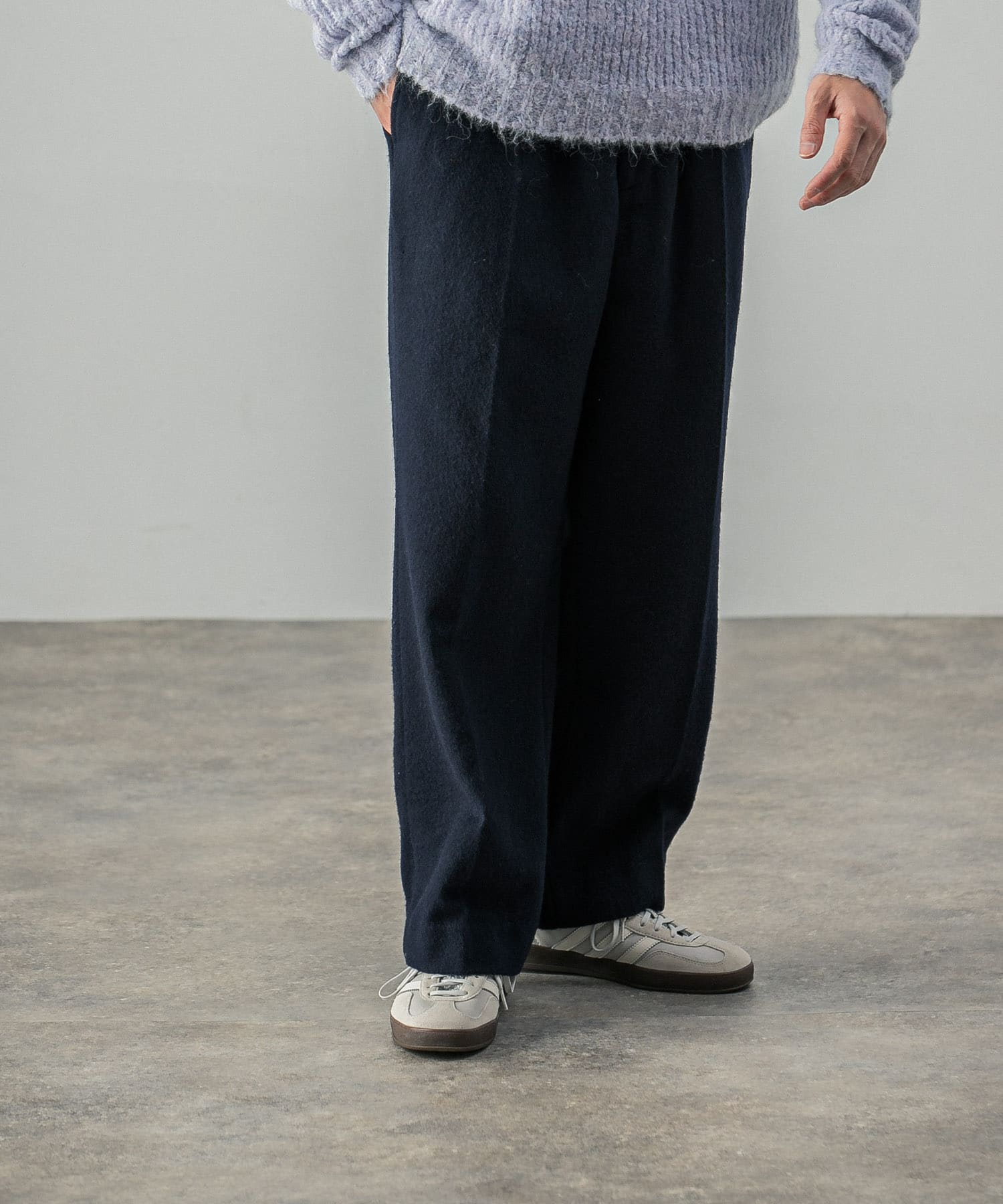 『25.5-29サイズ』『別注』adidas×UR　GAZELLE INDOOR グレー 25.5