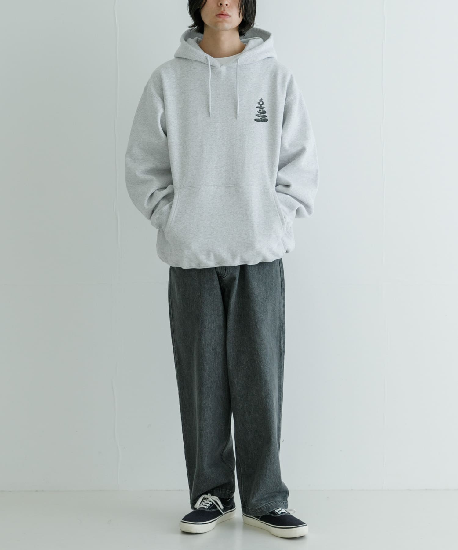 GRAY