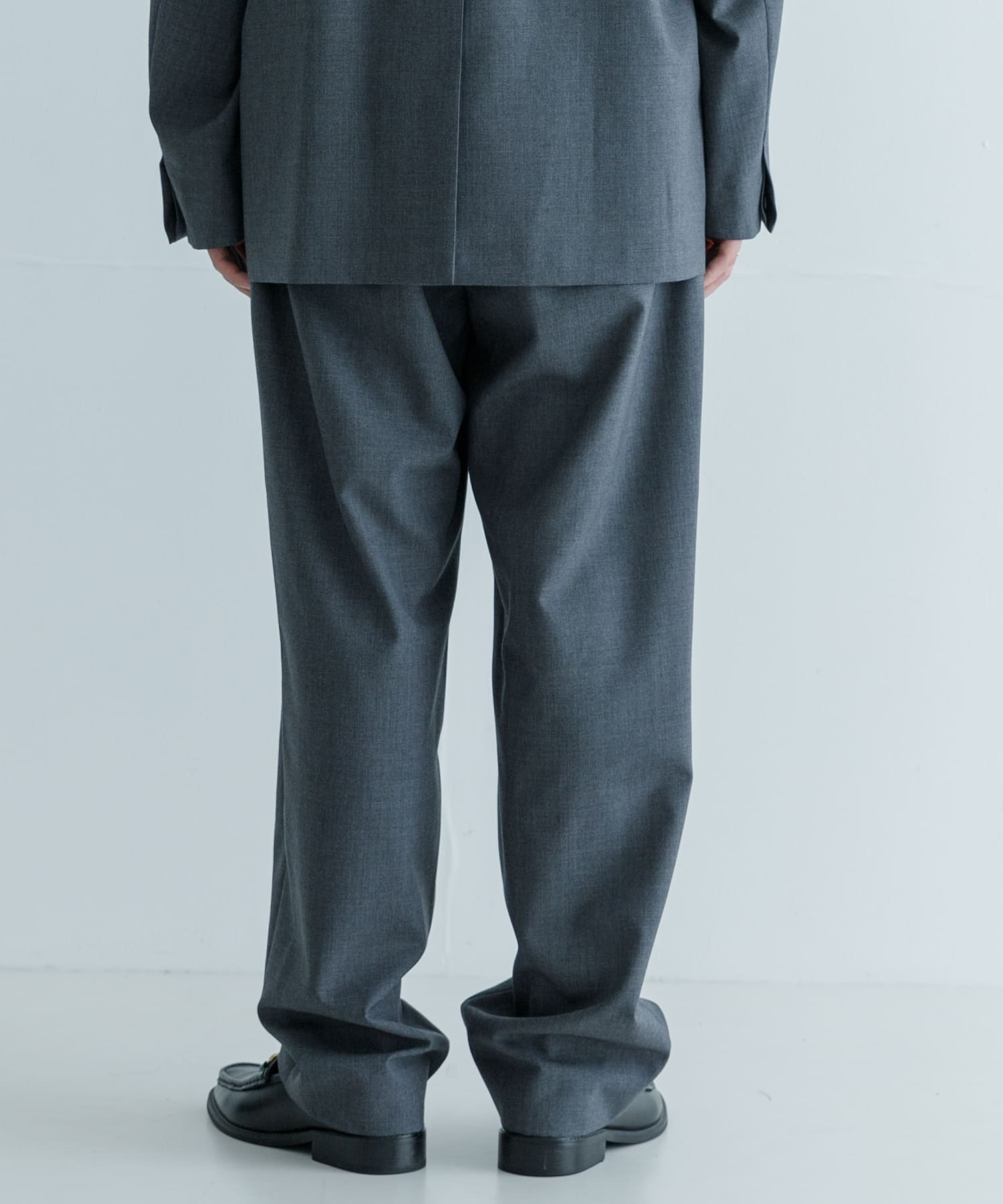 身長：177cm サイズ：6