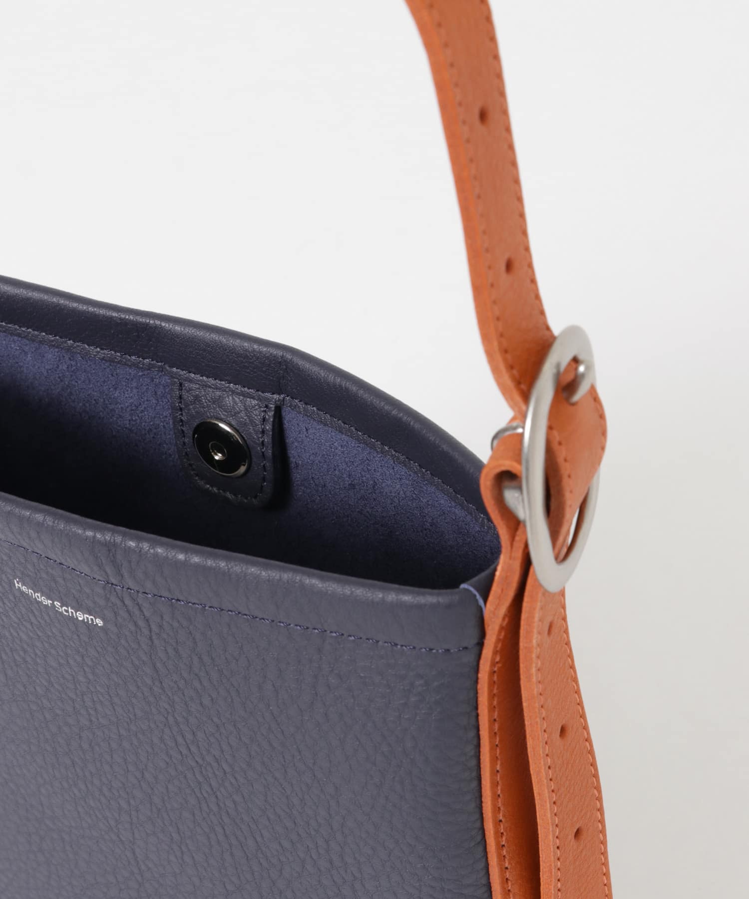 Hender Scheme　one side belt bag petit navy FREE