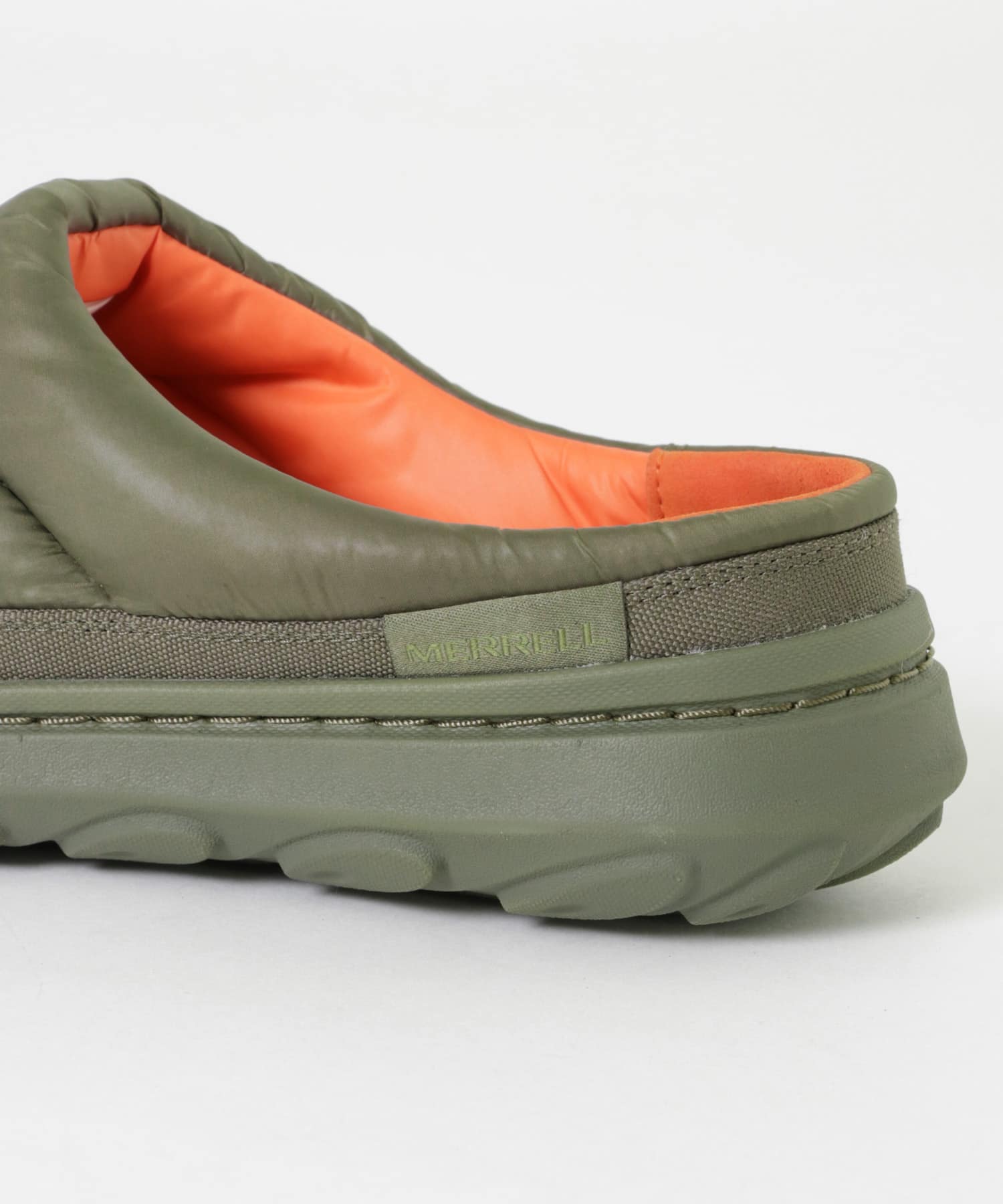 MERRELL　HUT MOC 2 QUILTED SLIDE OLIVE 26