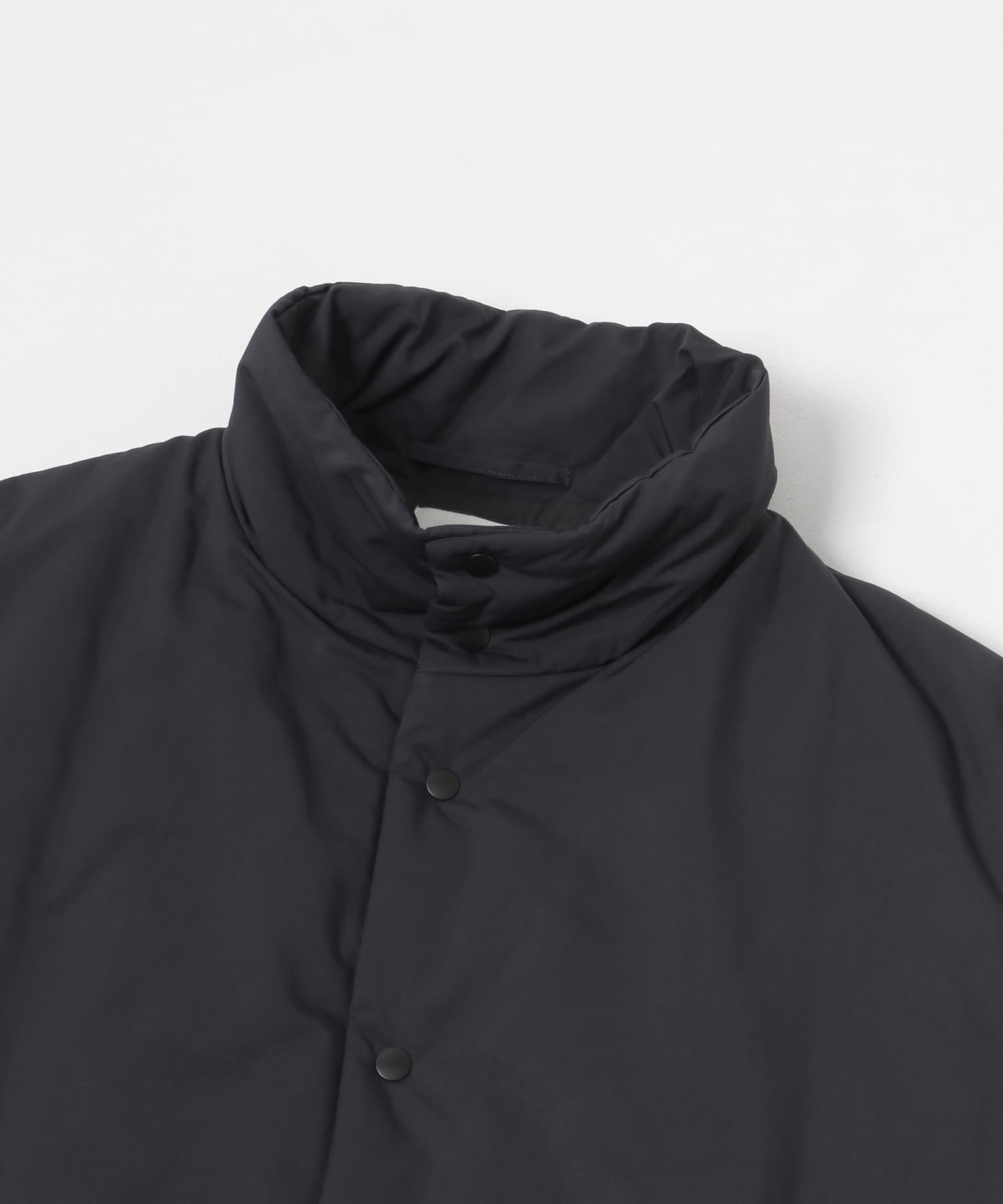 ATON　NYLON TWILL PADDED VEST 075 NAVY 4