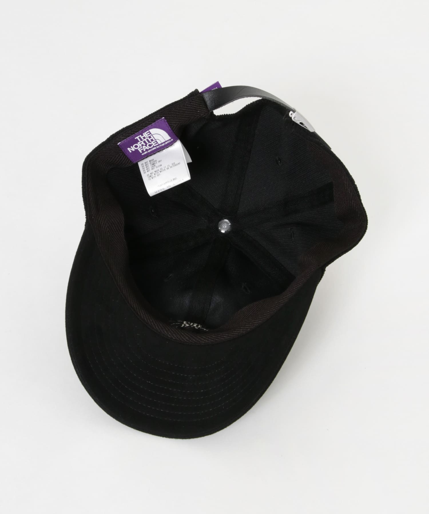 Black(K)