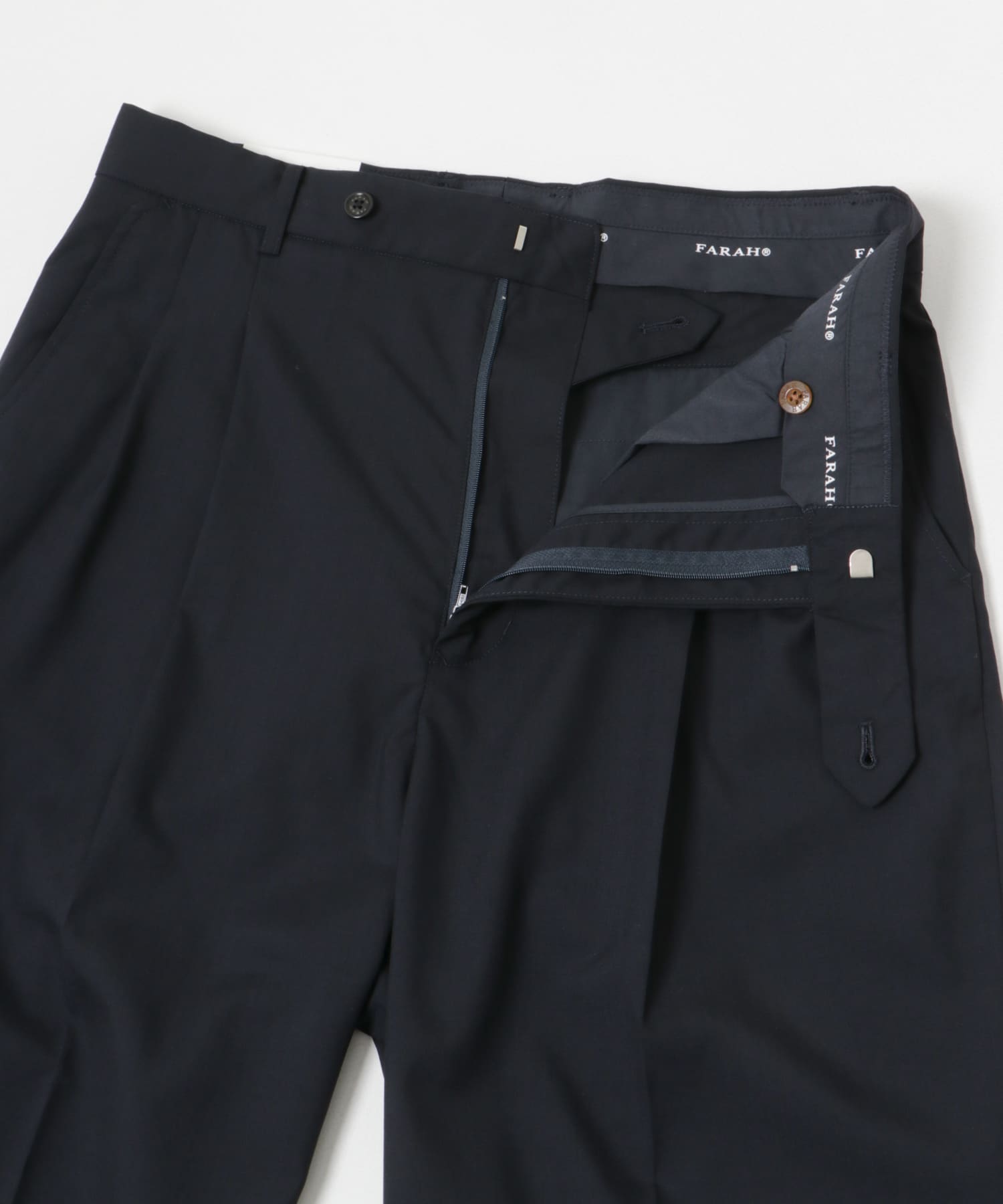 FARAH　Out Tuck Wide Tapered PANTS Navy 30