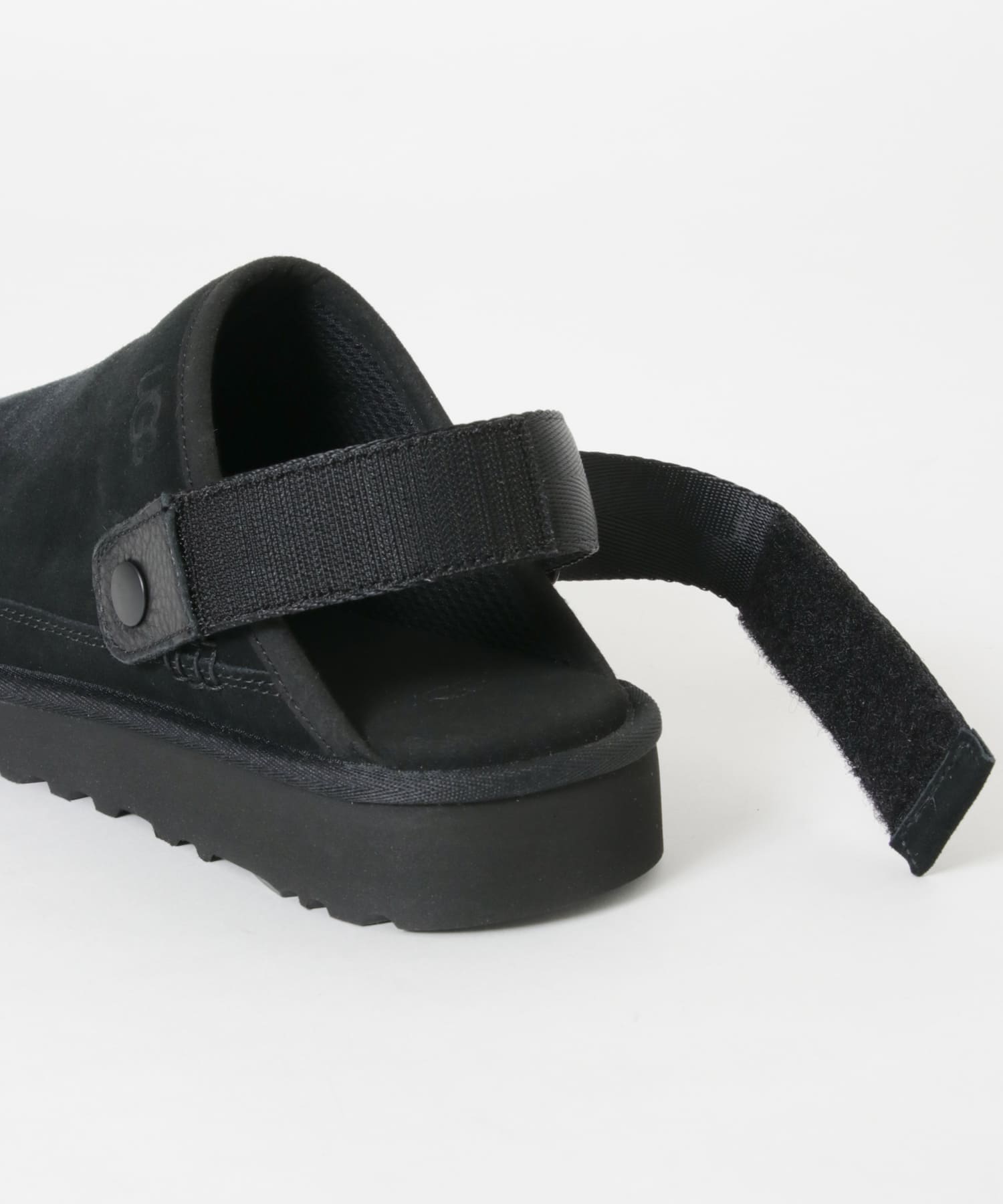 UGG　M GOLDENCOAST CLOG II BLACK 26