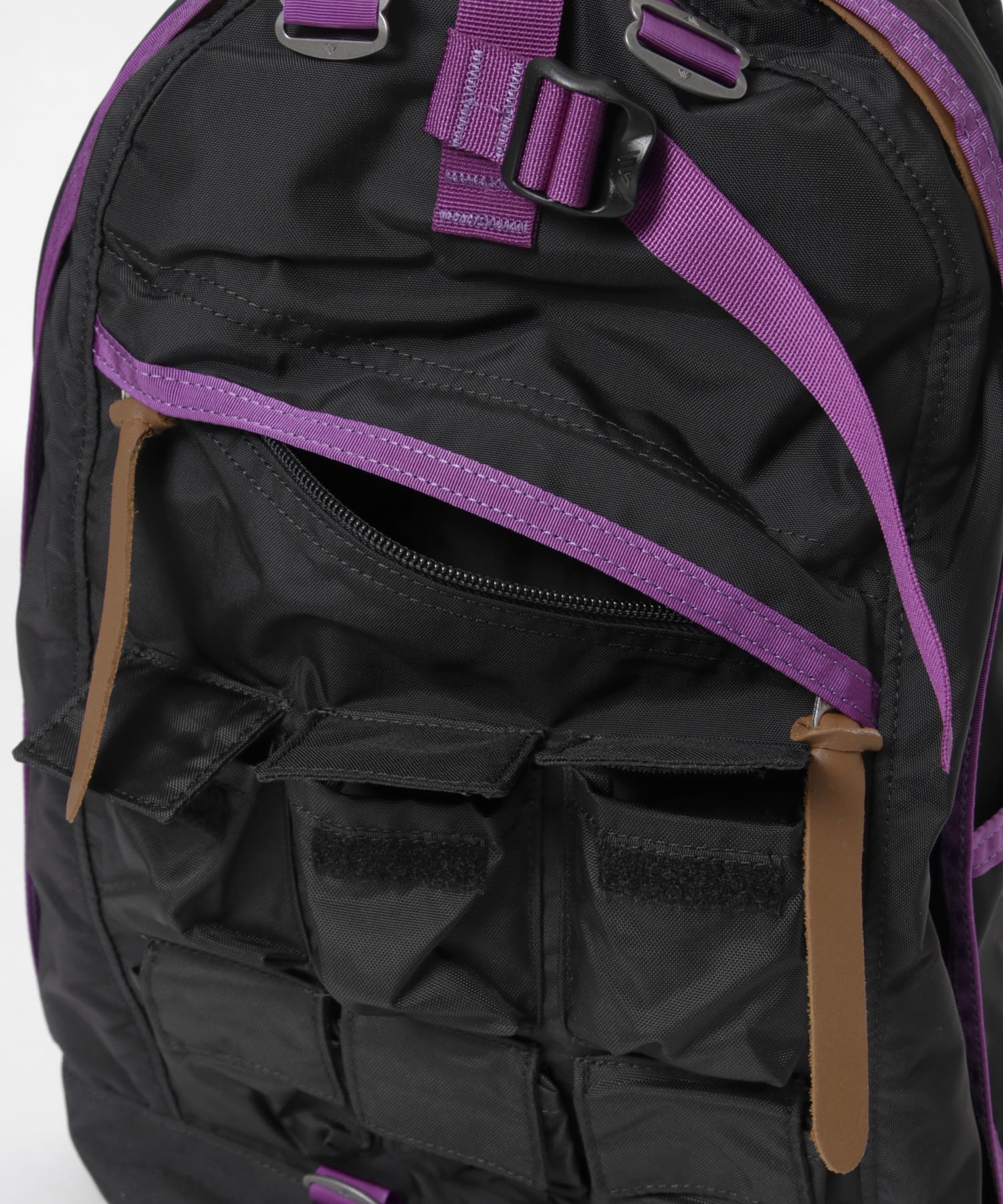 BLK/PUR