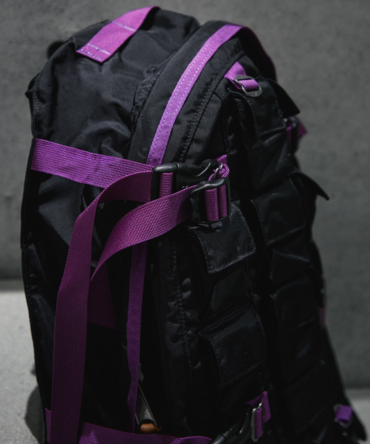 BLK/PUR