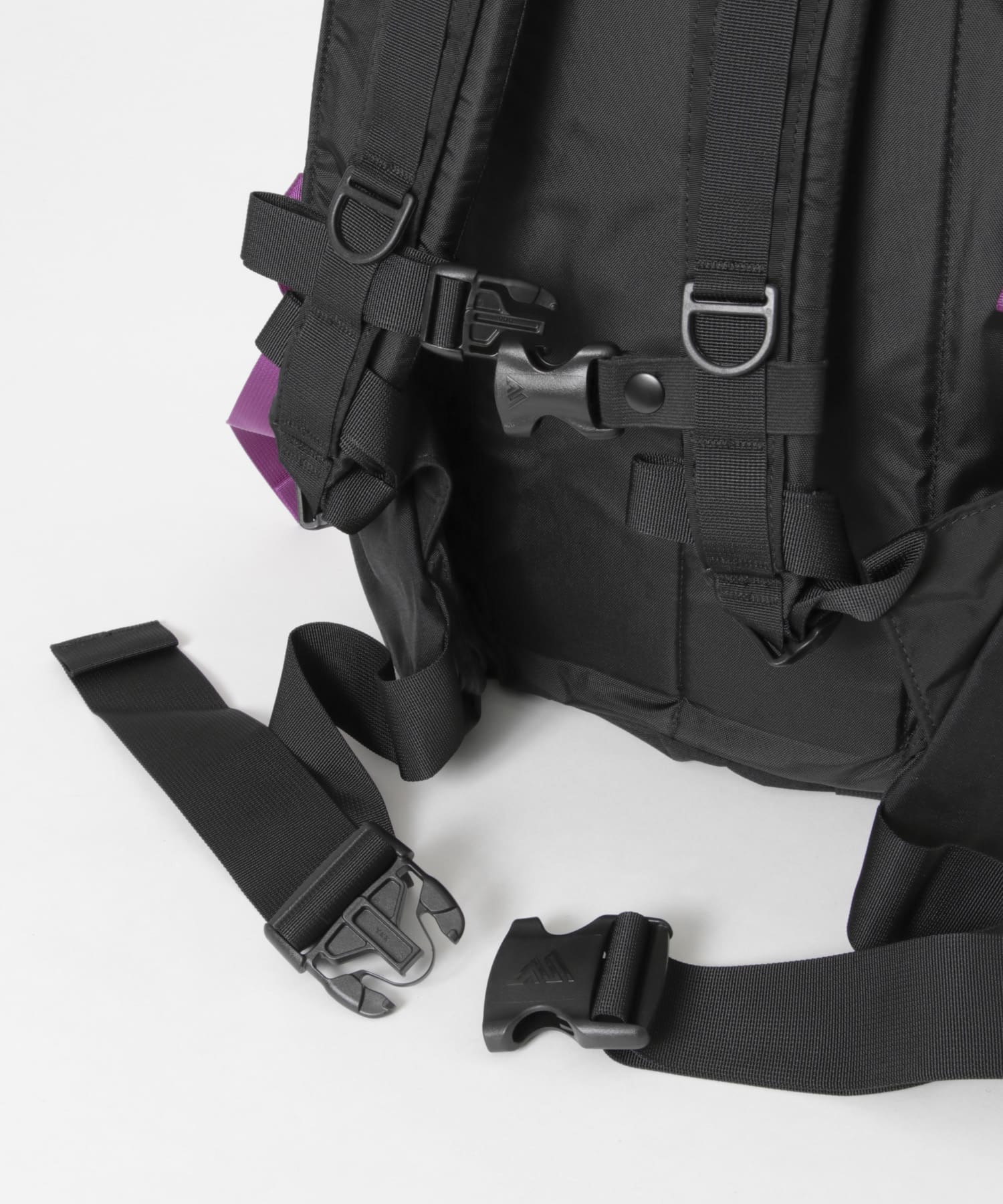 BLK/PUR