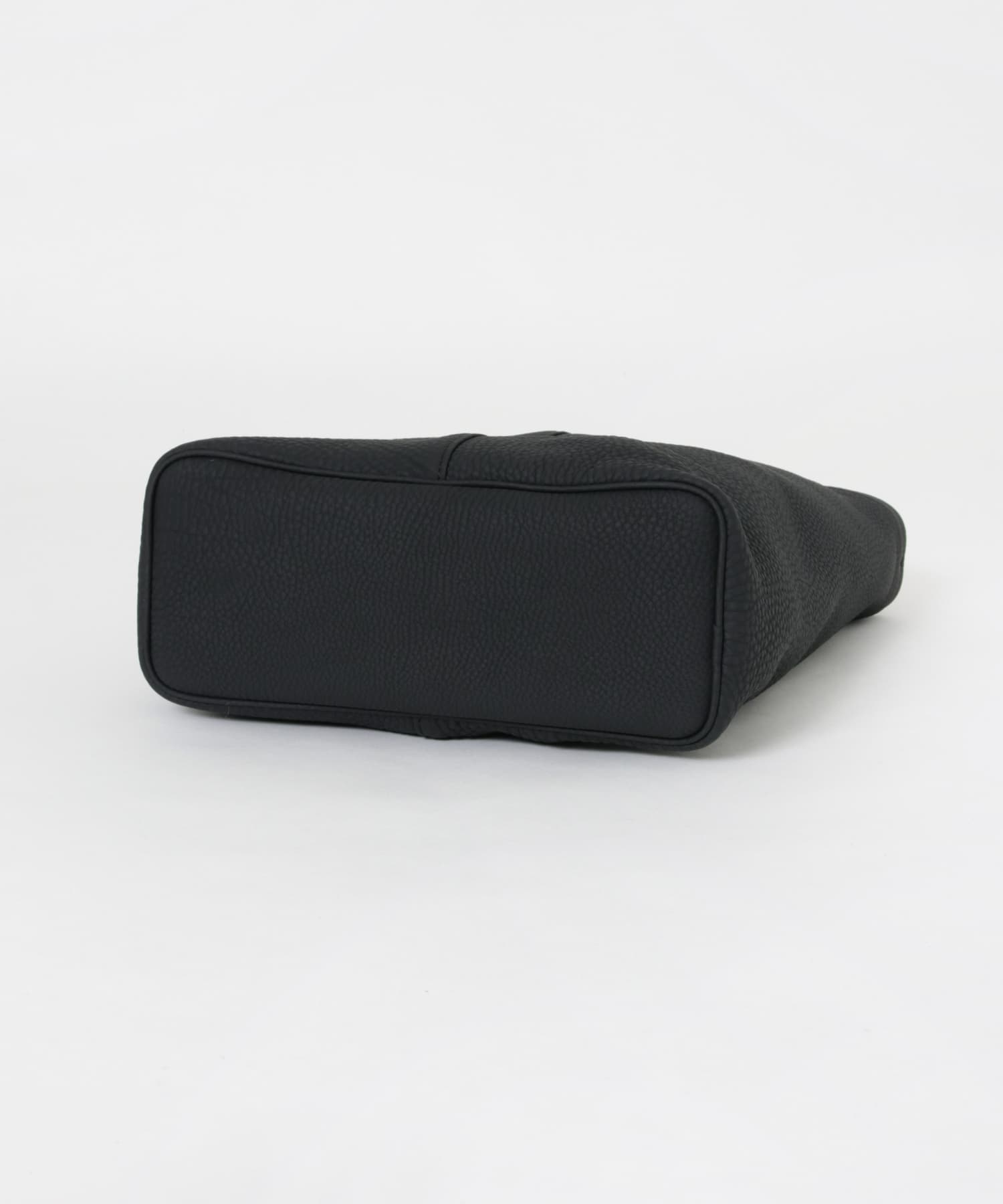 ITTI　MARY BUCKET SHOULDER BLACK FREE