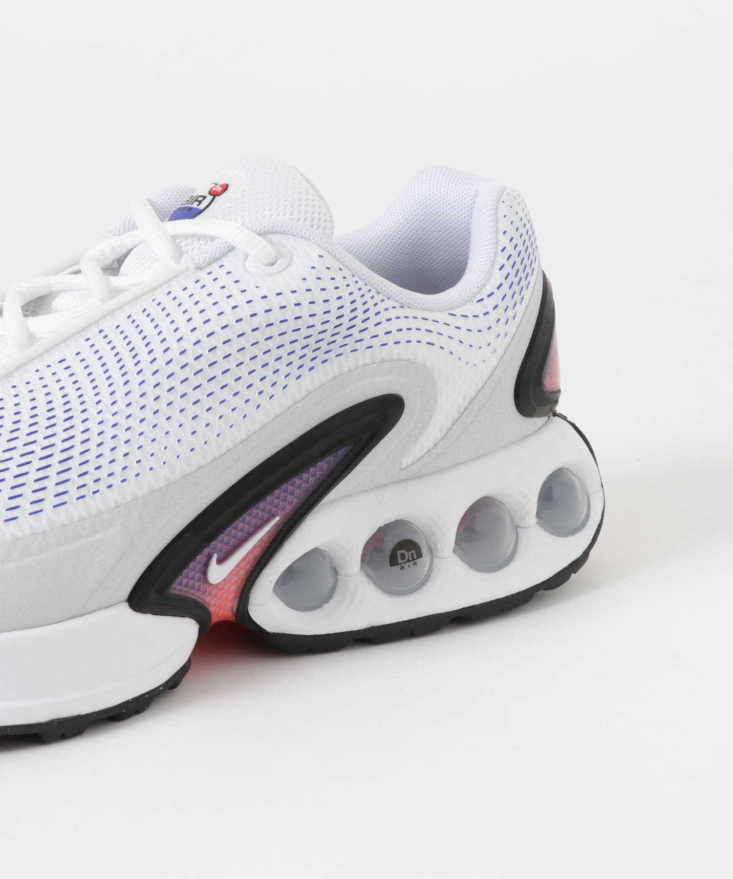 NIKE　ナイキ エア マックス DN WHITE 26