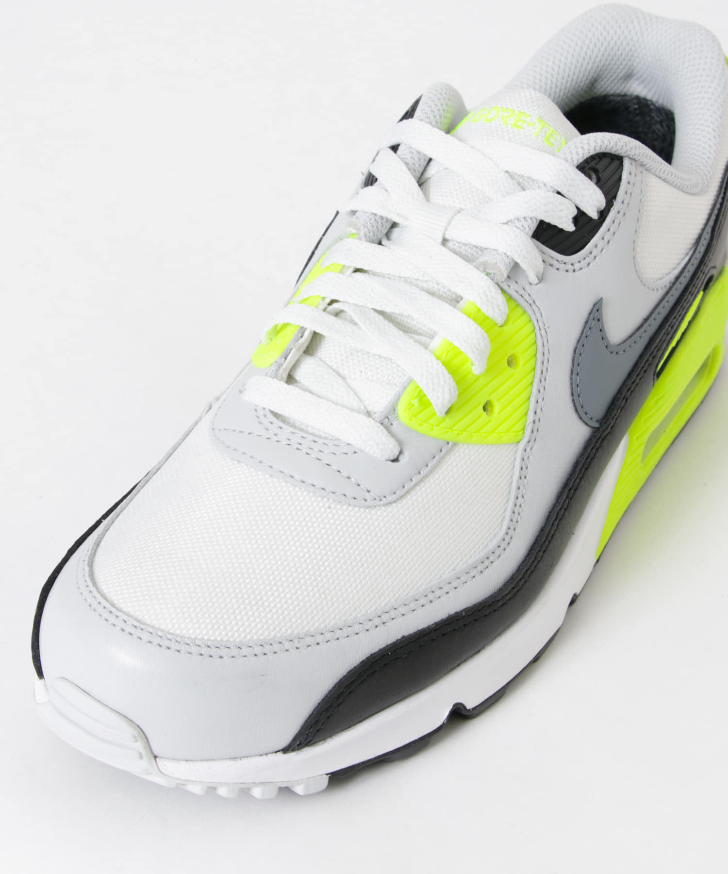 NIKE　ナイキ エアマックス90 GTX SUMMIT WHT 26