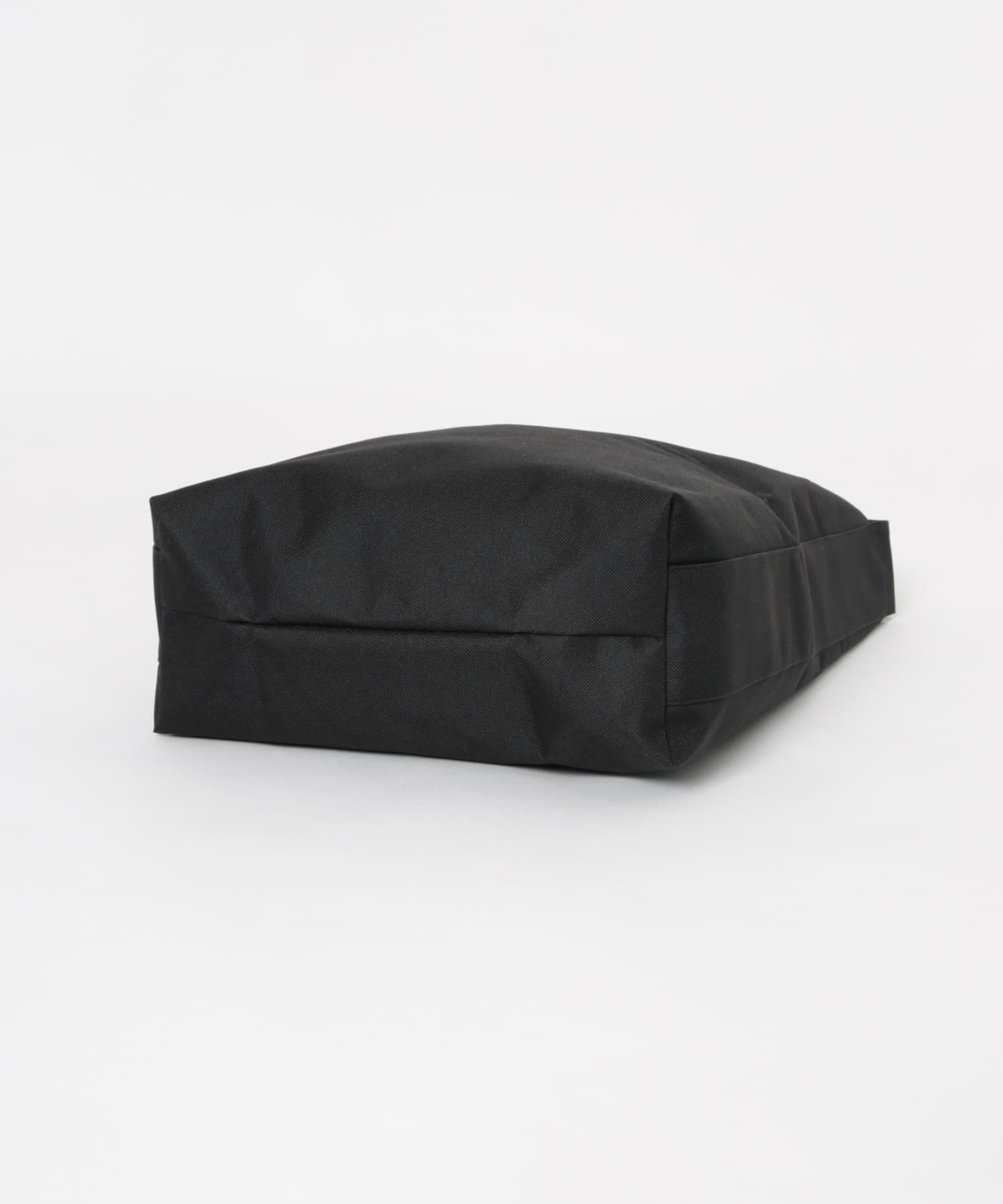 Kaan　BUCKET TOTE WP BLACK FREE