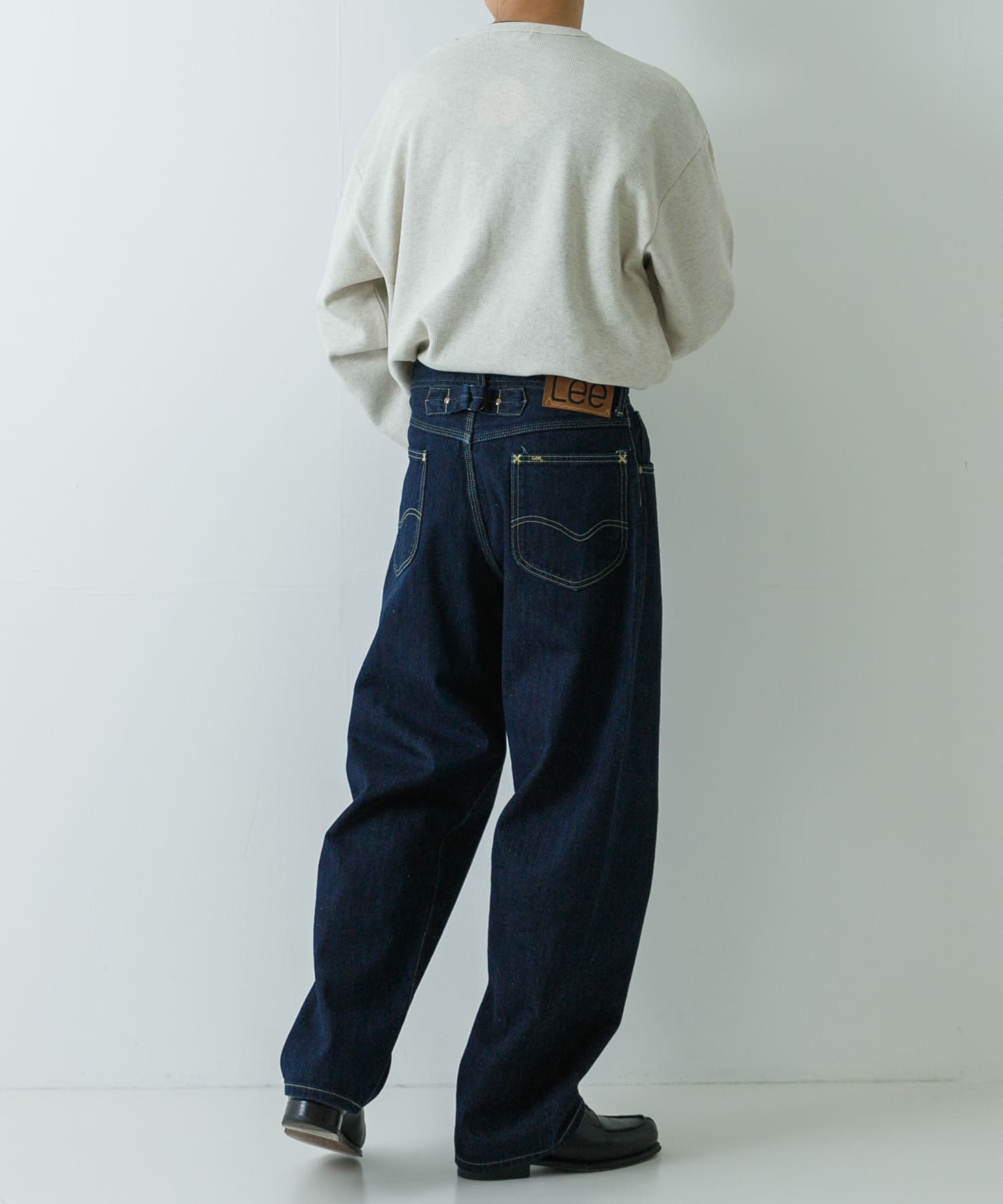 身長：172cm サイズ：32