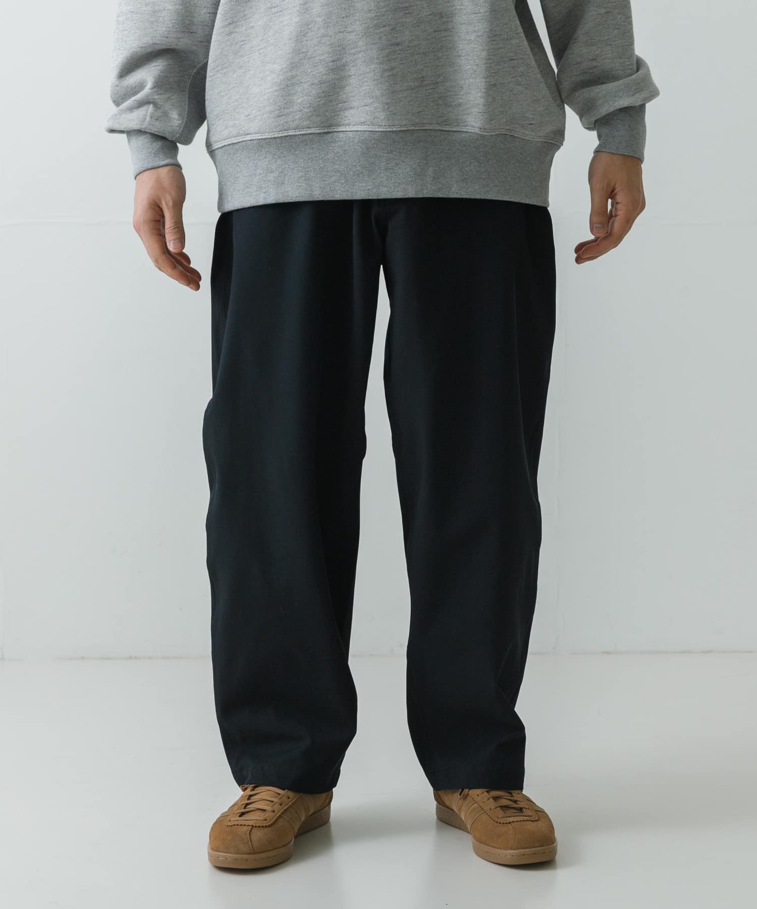 身長：172cm サイズ：32