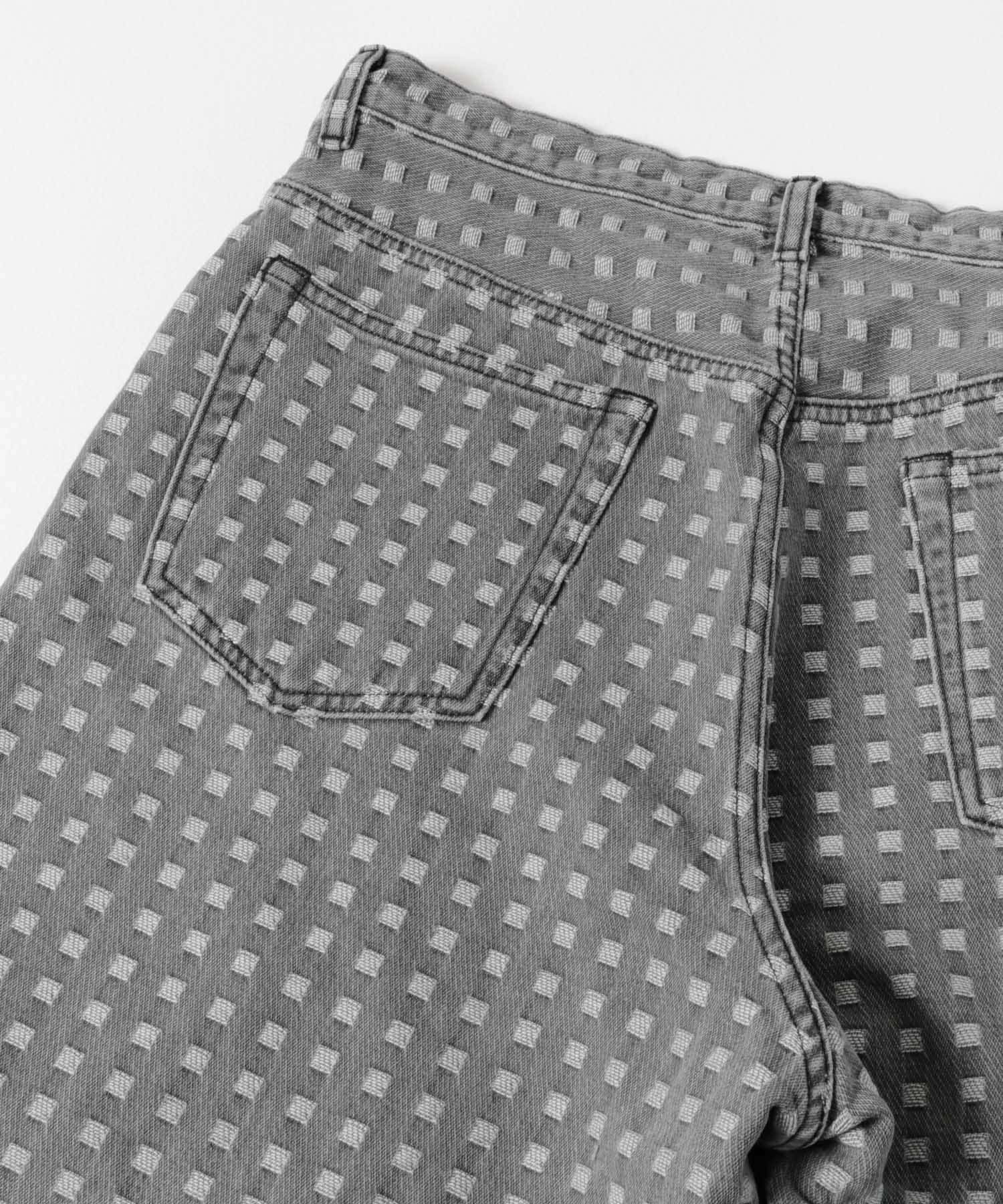 LIGHT GRAY
