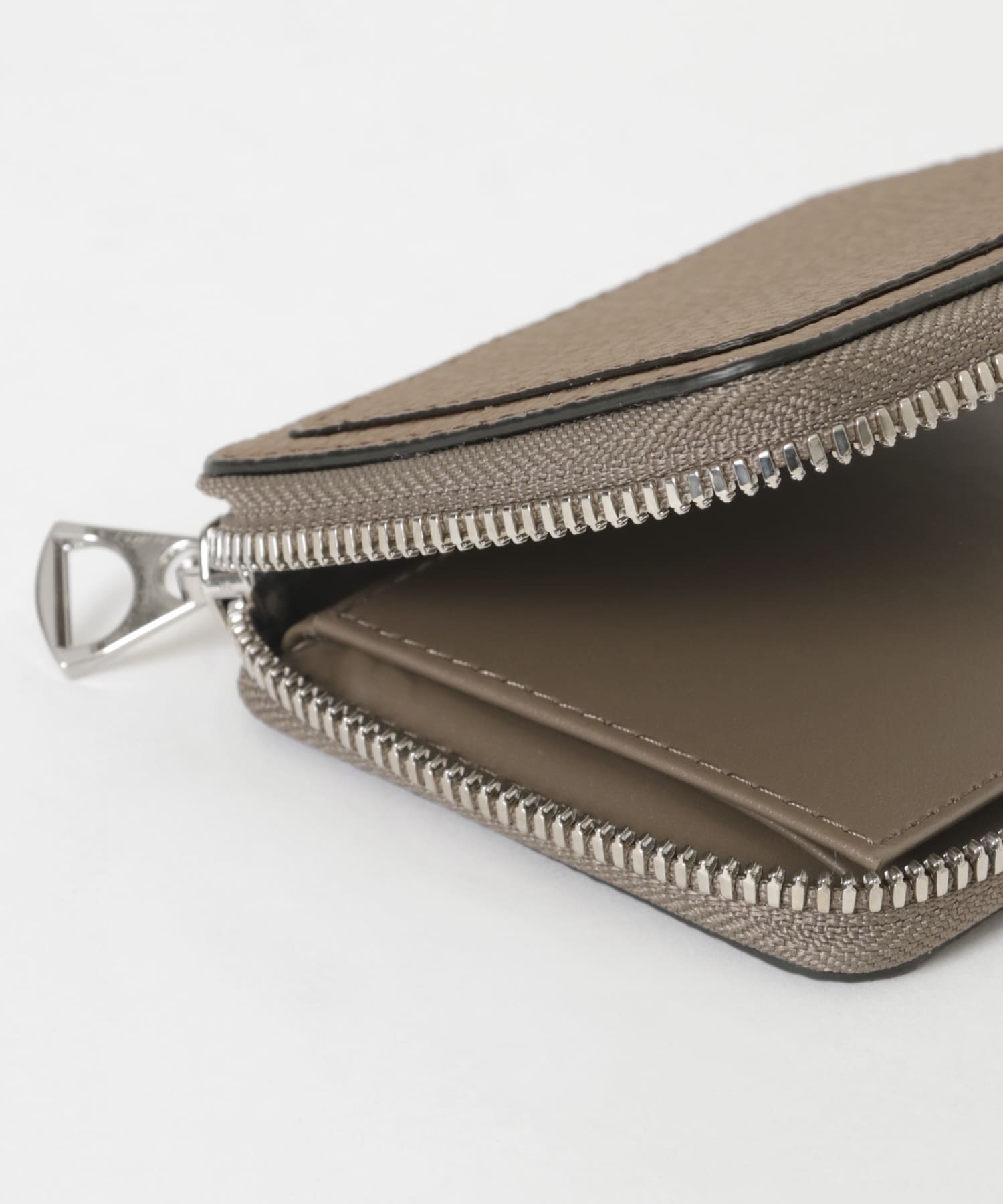 ITTI　CRISTY VERY COMPACT WLT.5 TAUPE FREE