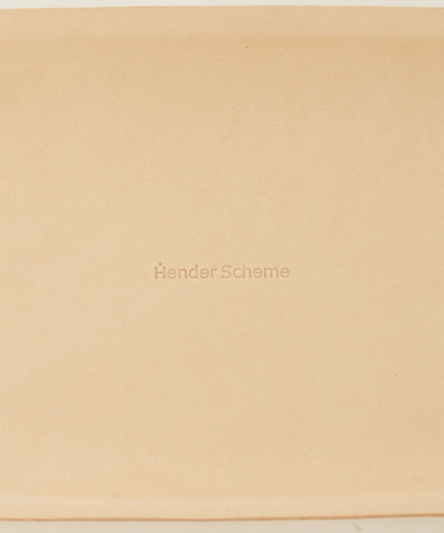 Hender Scheme　round tray natural -