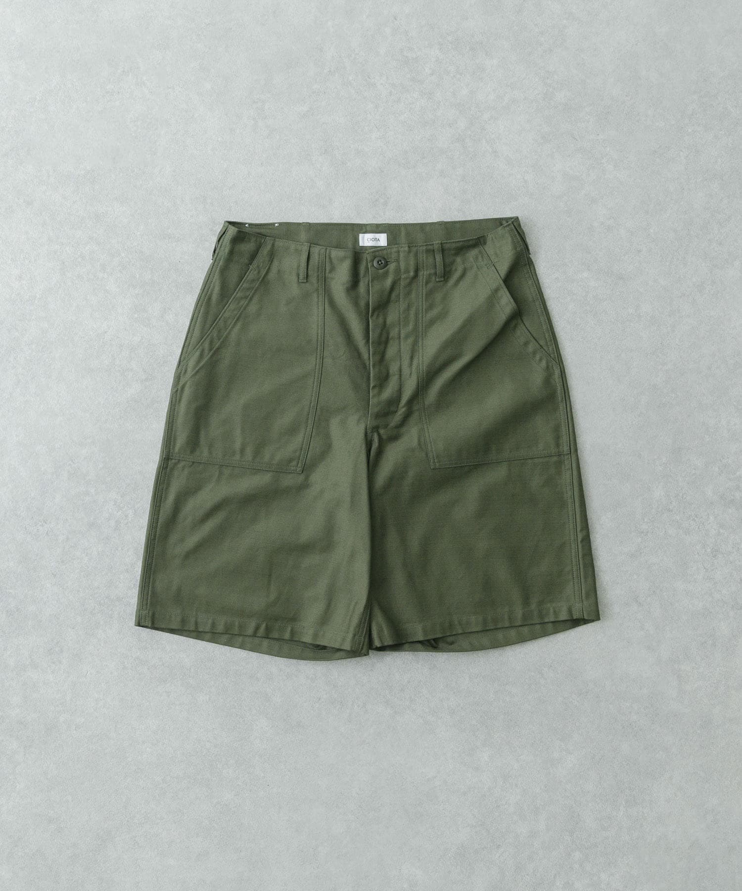 『別注』CIOTA×URBAN RESEARCH　Baker Shorts Dark Olive 5