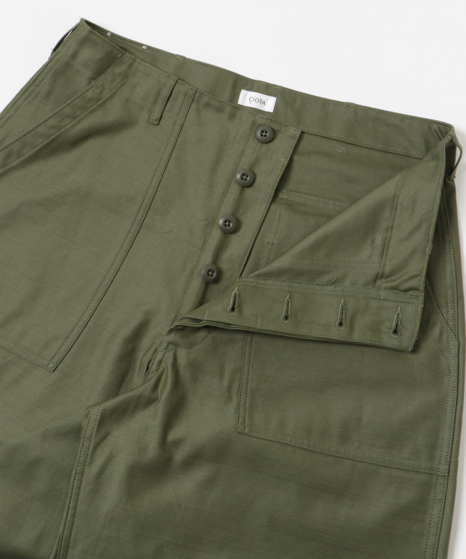 『別注』CIOTA×URBAN RESEARCH　Baker Shorts Dark Olive 4