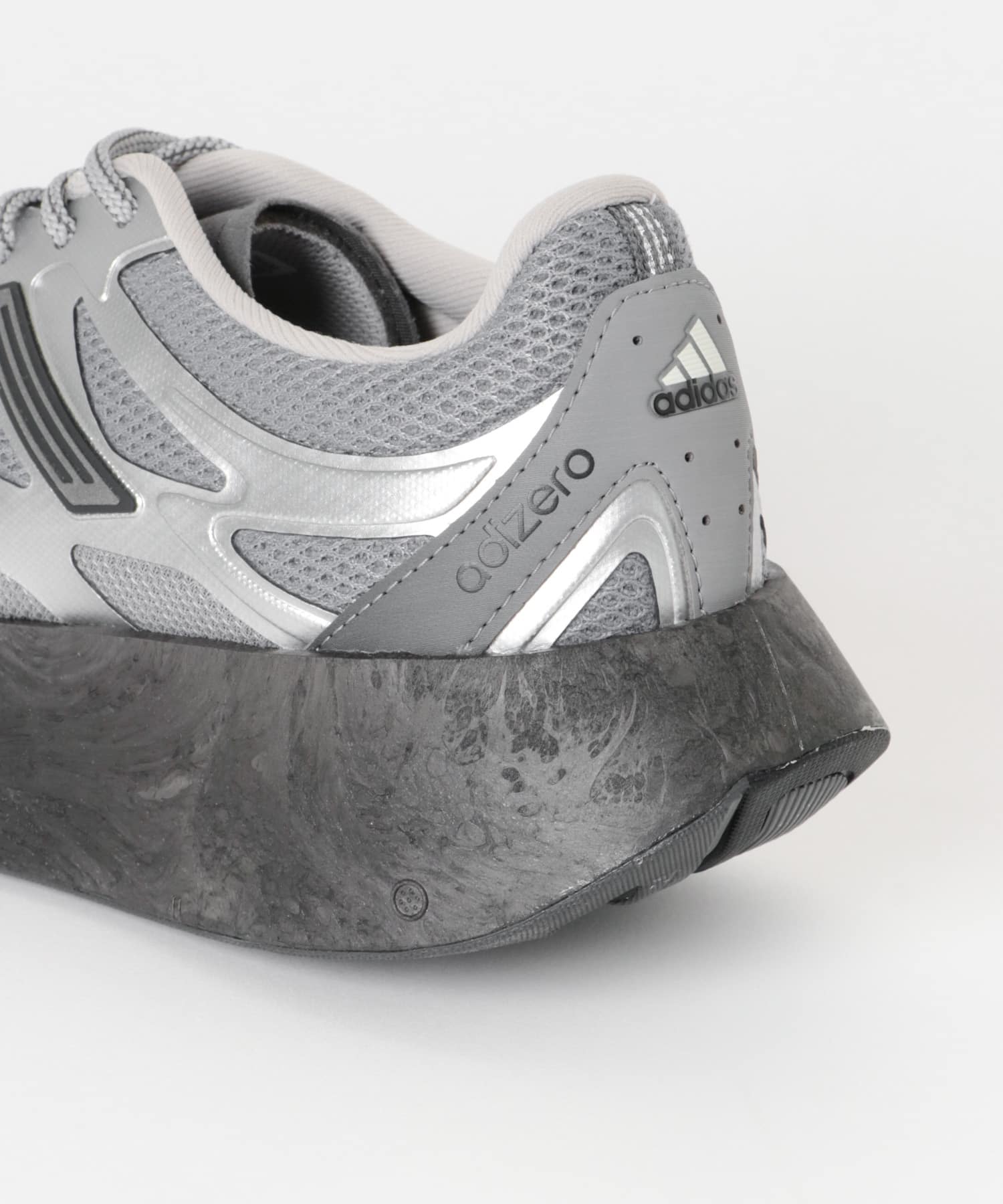 adidas　ADIZERO ARUKU シルバーメタリック 26