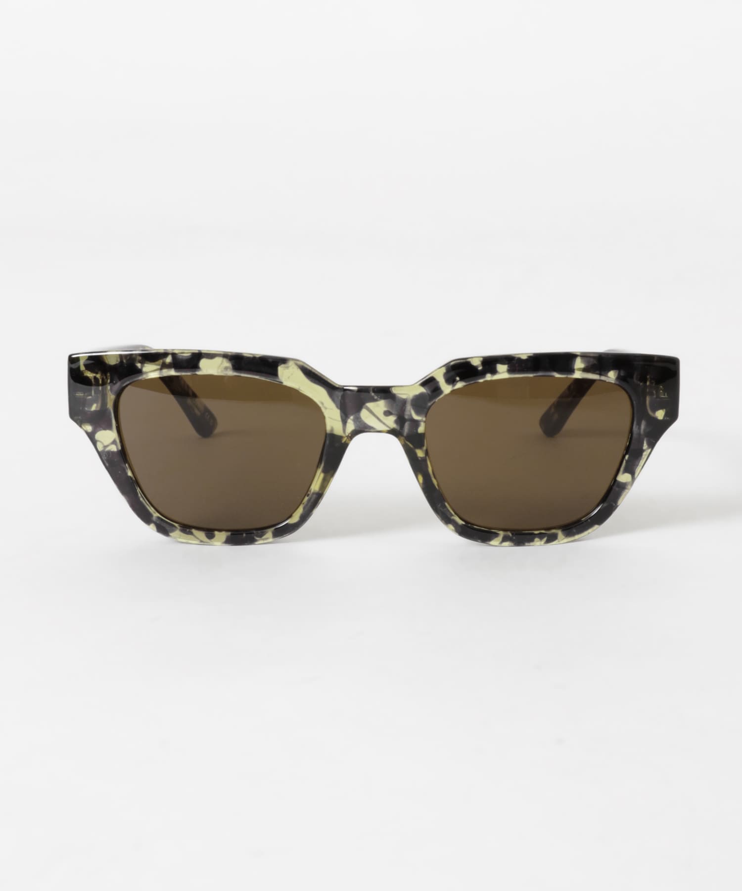 A.Kjaerbede　KAWS BLK/YEL FREE