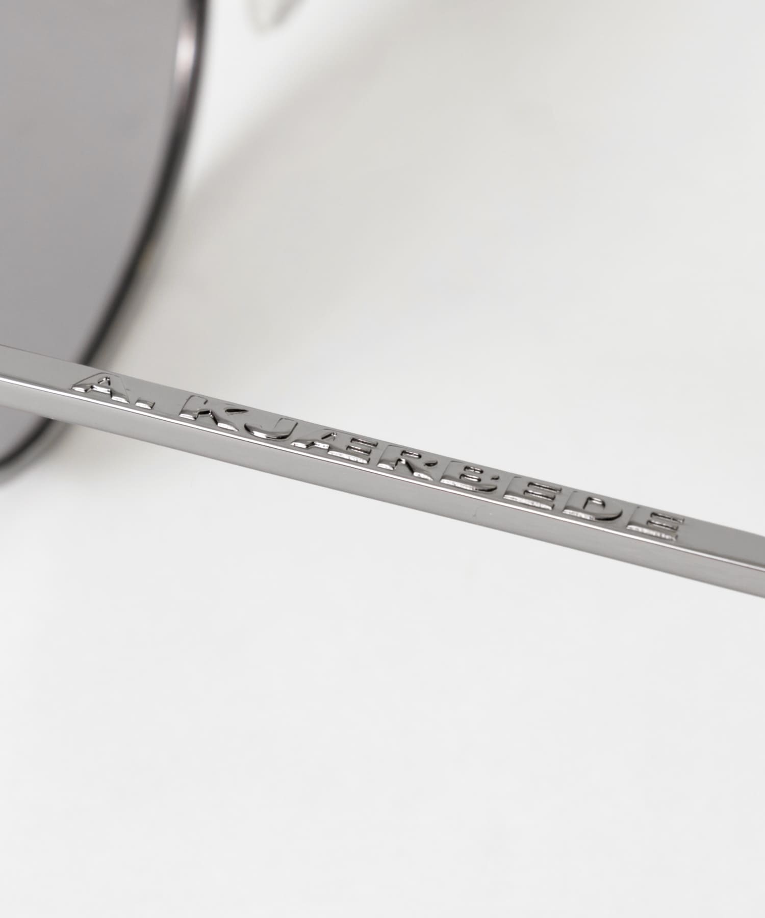 A.Kjaerbede　HELLO GUN METAL FREE