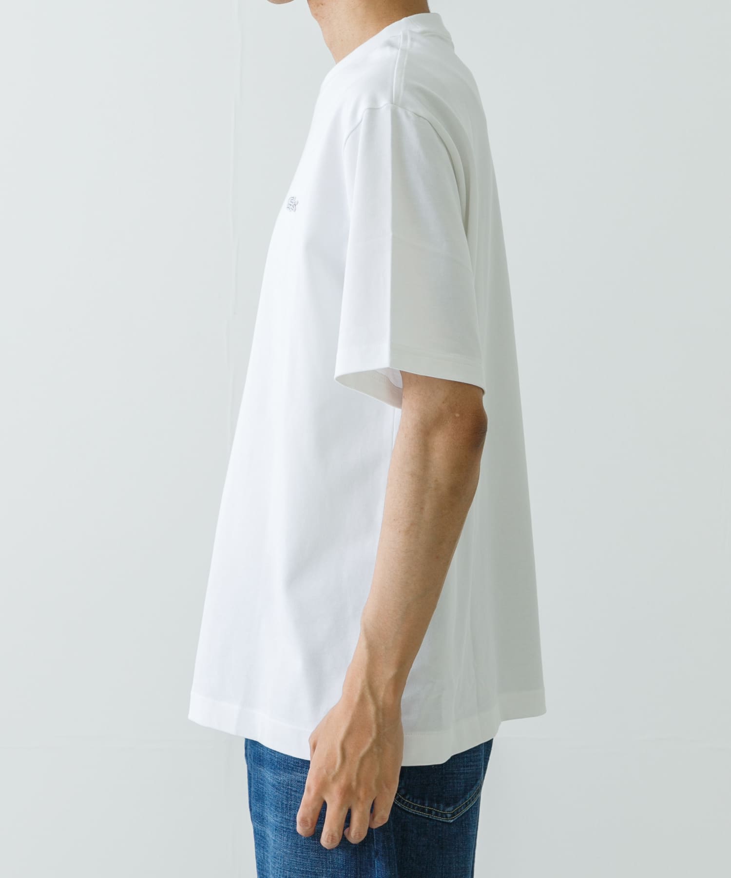 LACOSTE　アウトラインクロッククルーネックTシャツ 001 WHITE 4
