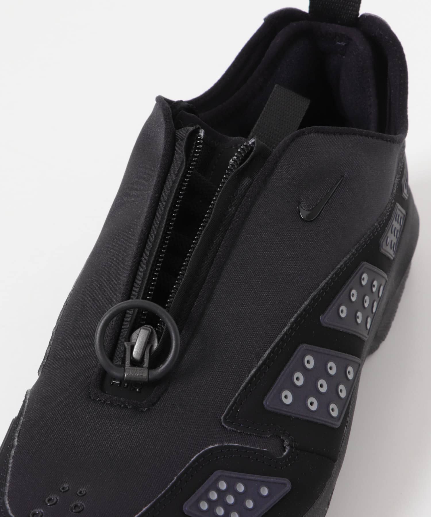 NIKE　エア マックス SNDR ブラック 26