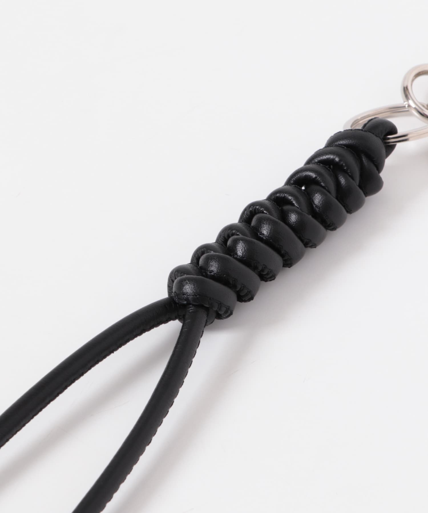 ITTI　SNAKEKNOT CHARM / STCOW BLACK FREE